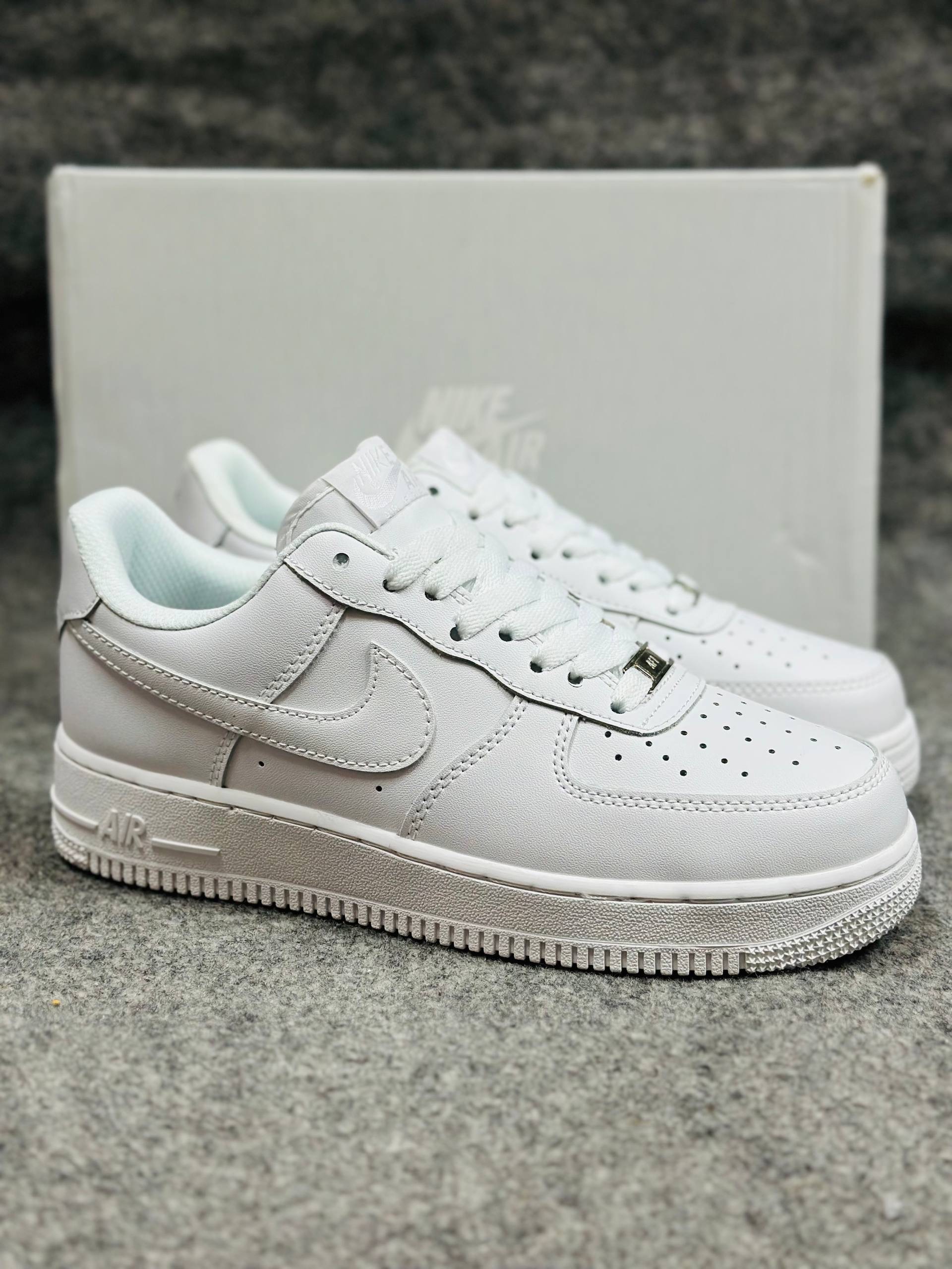 AF-1 Triple White (1:1)