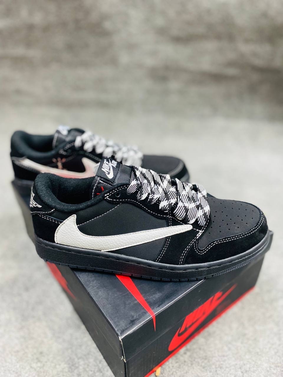 Travis Scott x Nike Air Jordan 1 Low OG SP "Black Phantom" (1:1) thumbnail 7