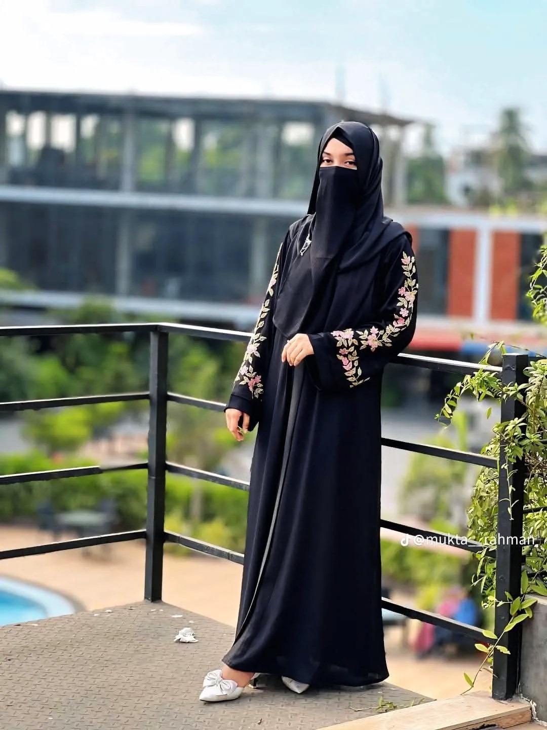 Ayesha ambrodary burka_img_1