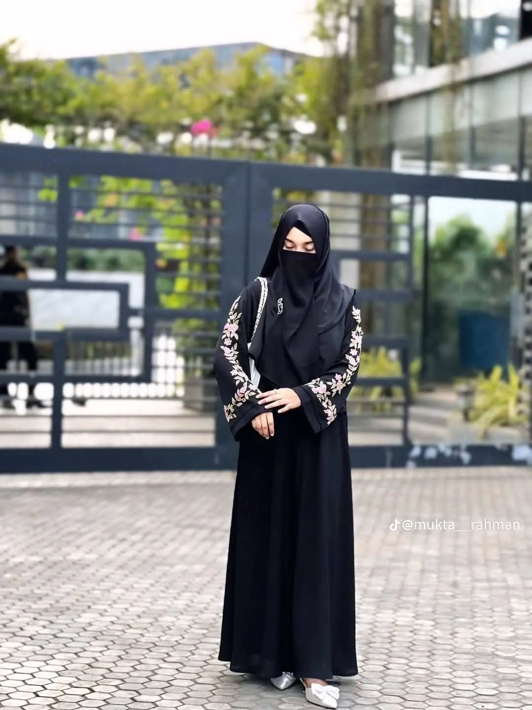 Ayesha ambrodary burka_img_0