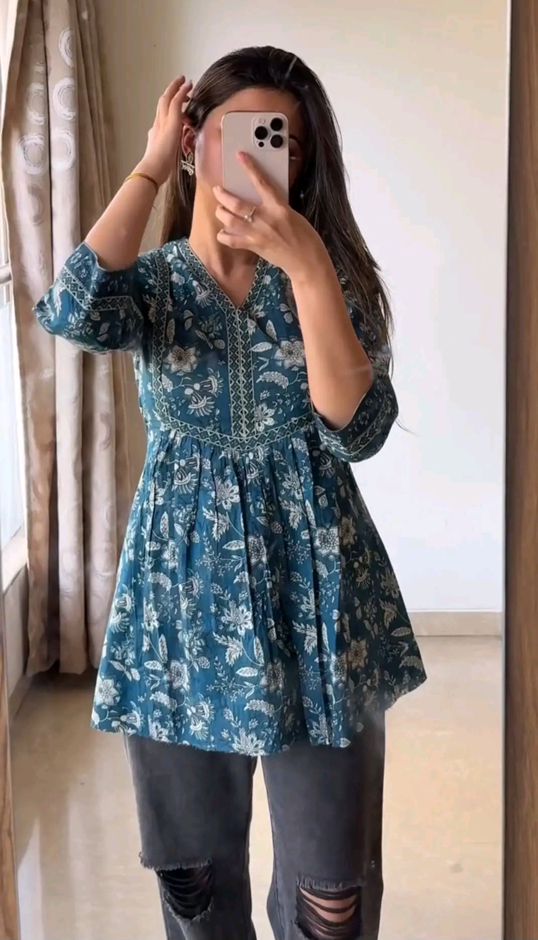 Trendy Short Top's