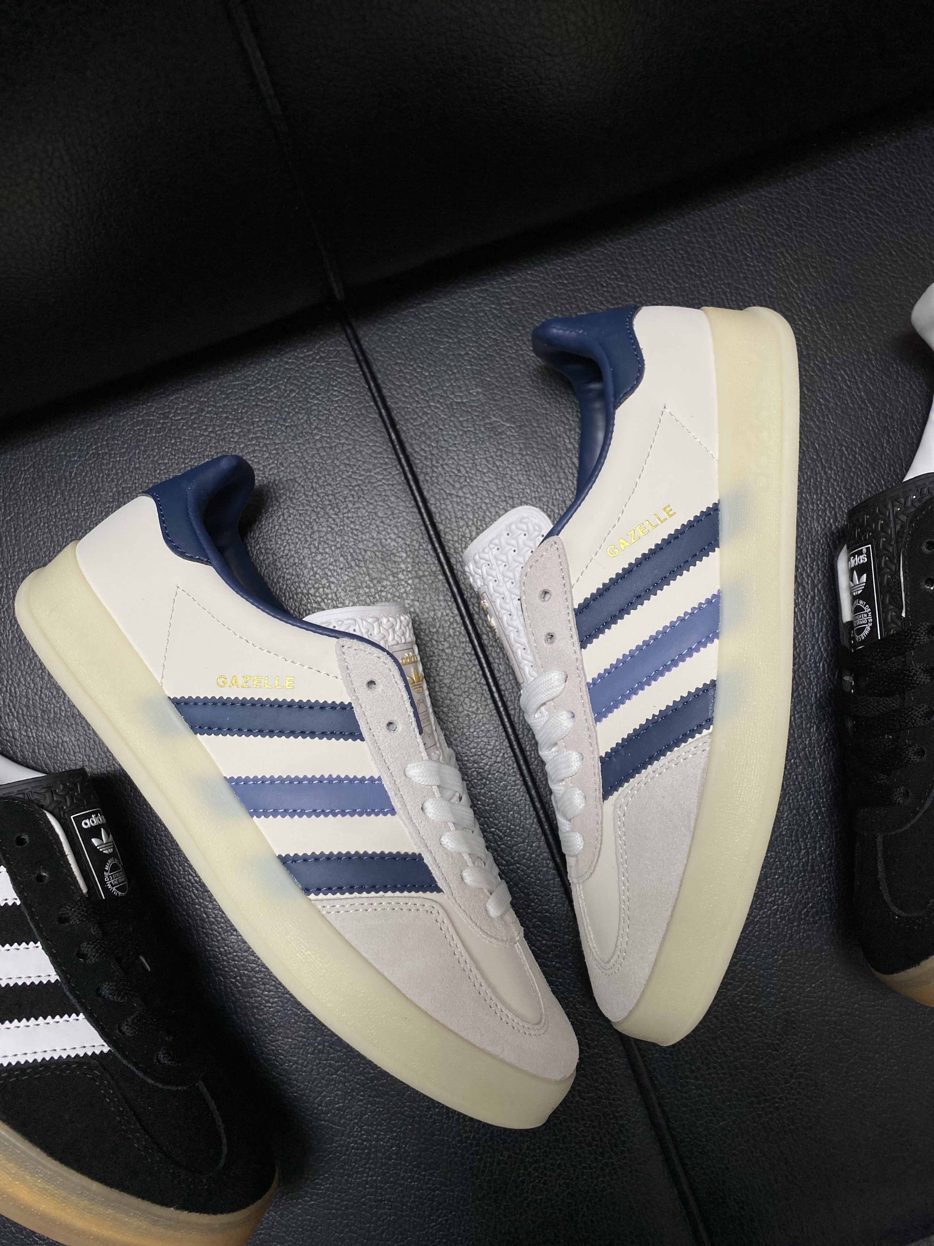 Adidas Gazelle Indoor Shoe Classic comfort Shoes_img_2