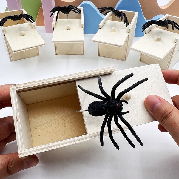 Wooden Spider Prank Box – Hilarious Scare & Gag Gift Toy for Kids and Adults_img_2