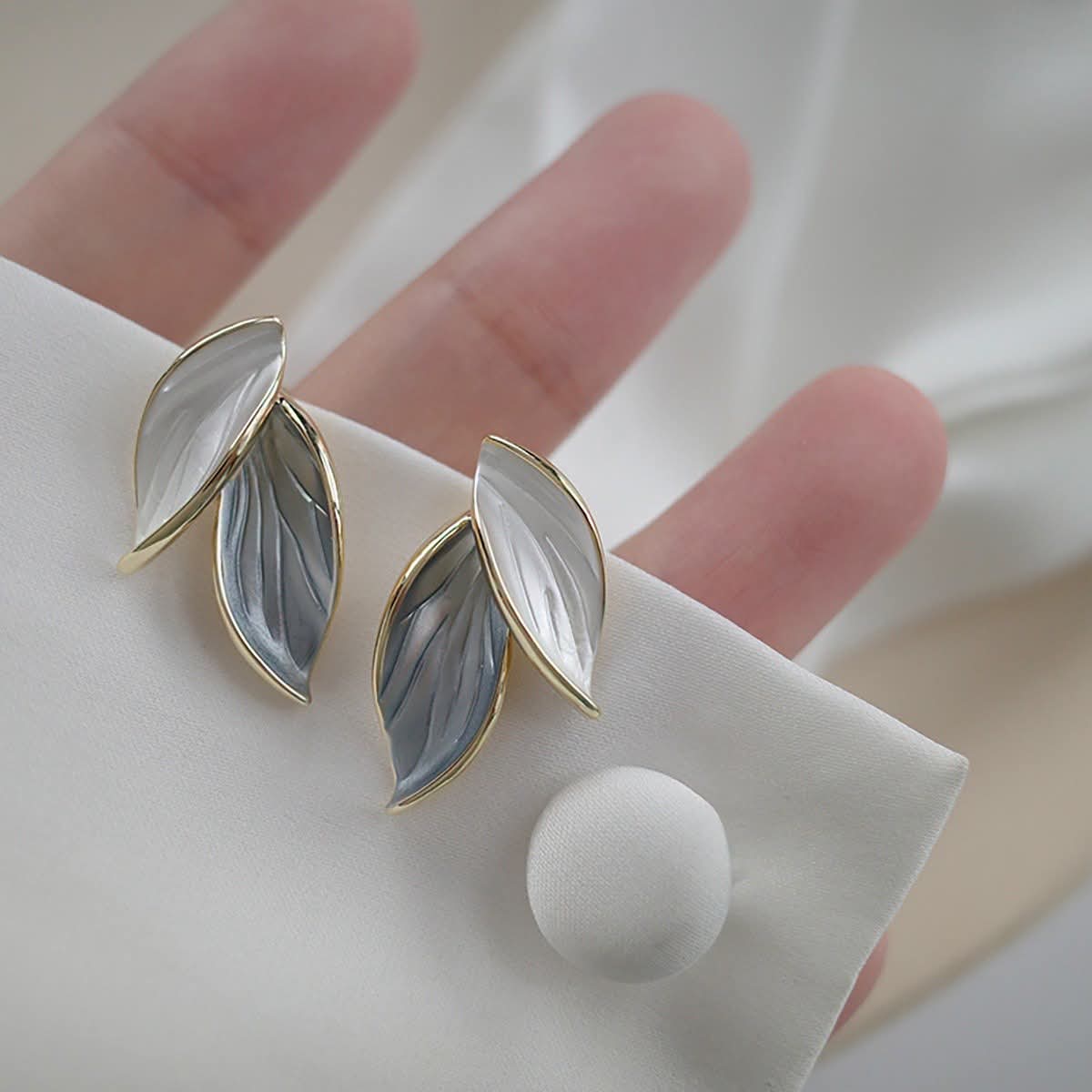 Leaf Stud Earrings For Women Girls_img_6