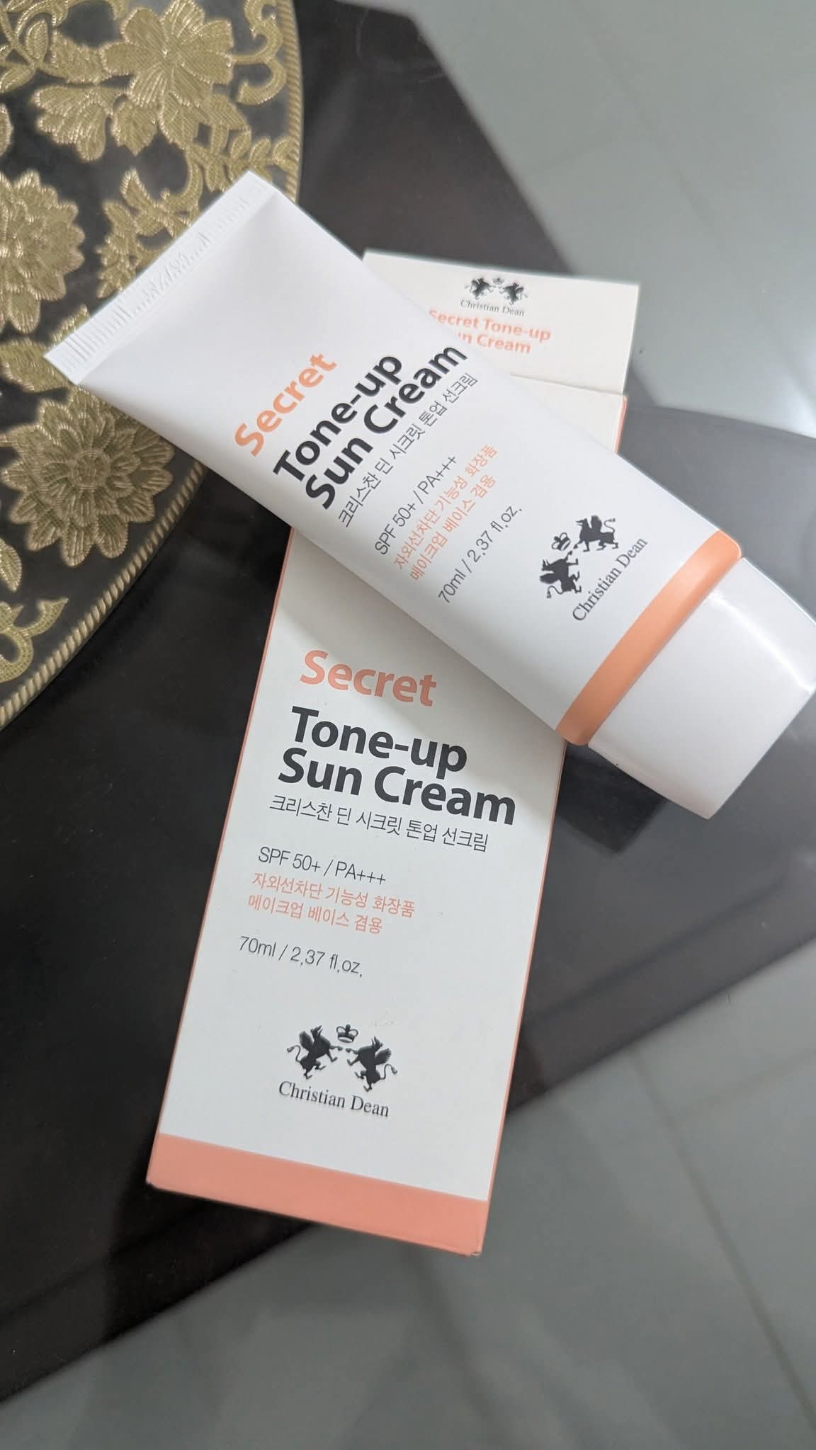 Secret Tone - Up sunscreen