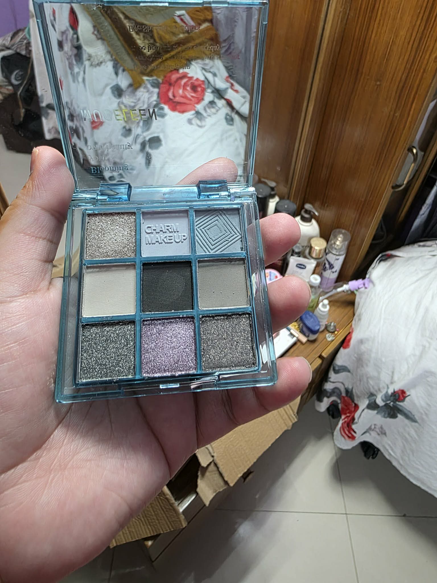 MUG LEEN EYESHADOW PALETTE_img_0