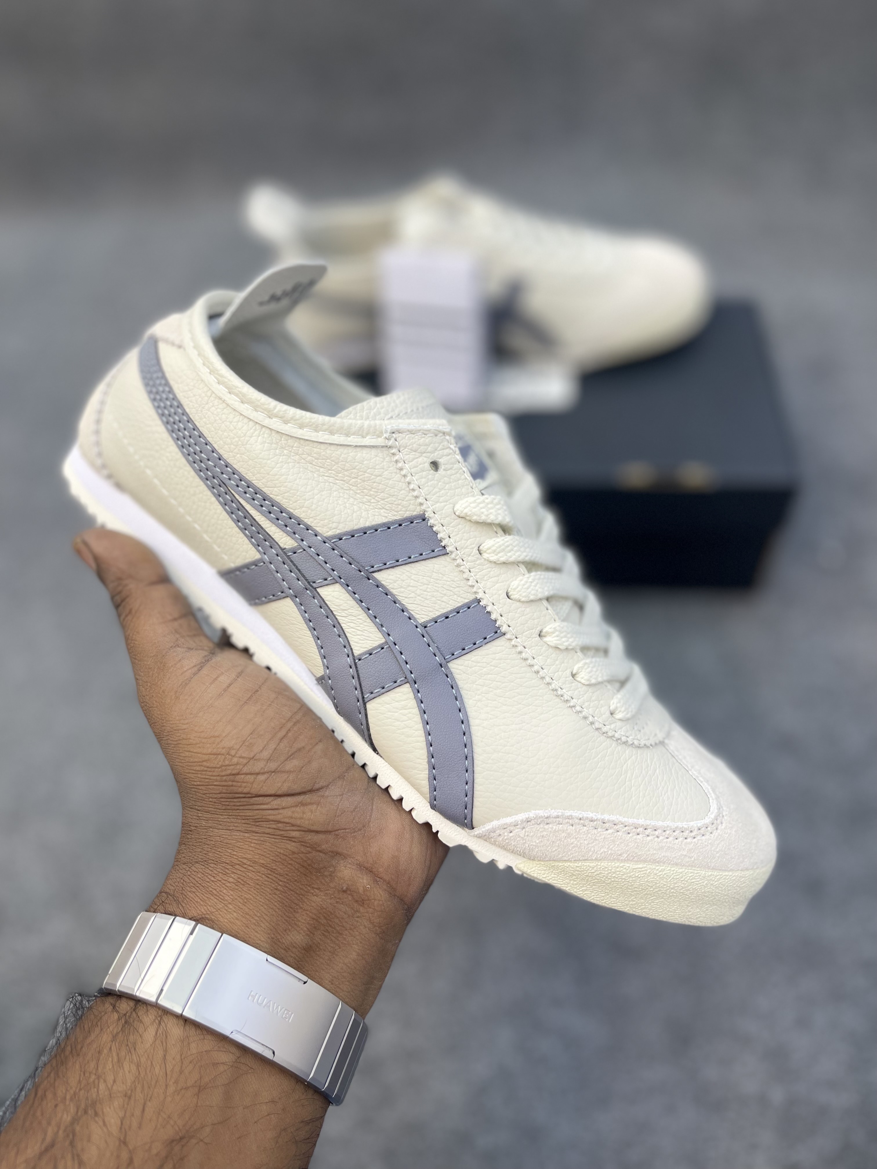 Onitsuka tiger ( new arrivals)