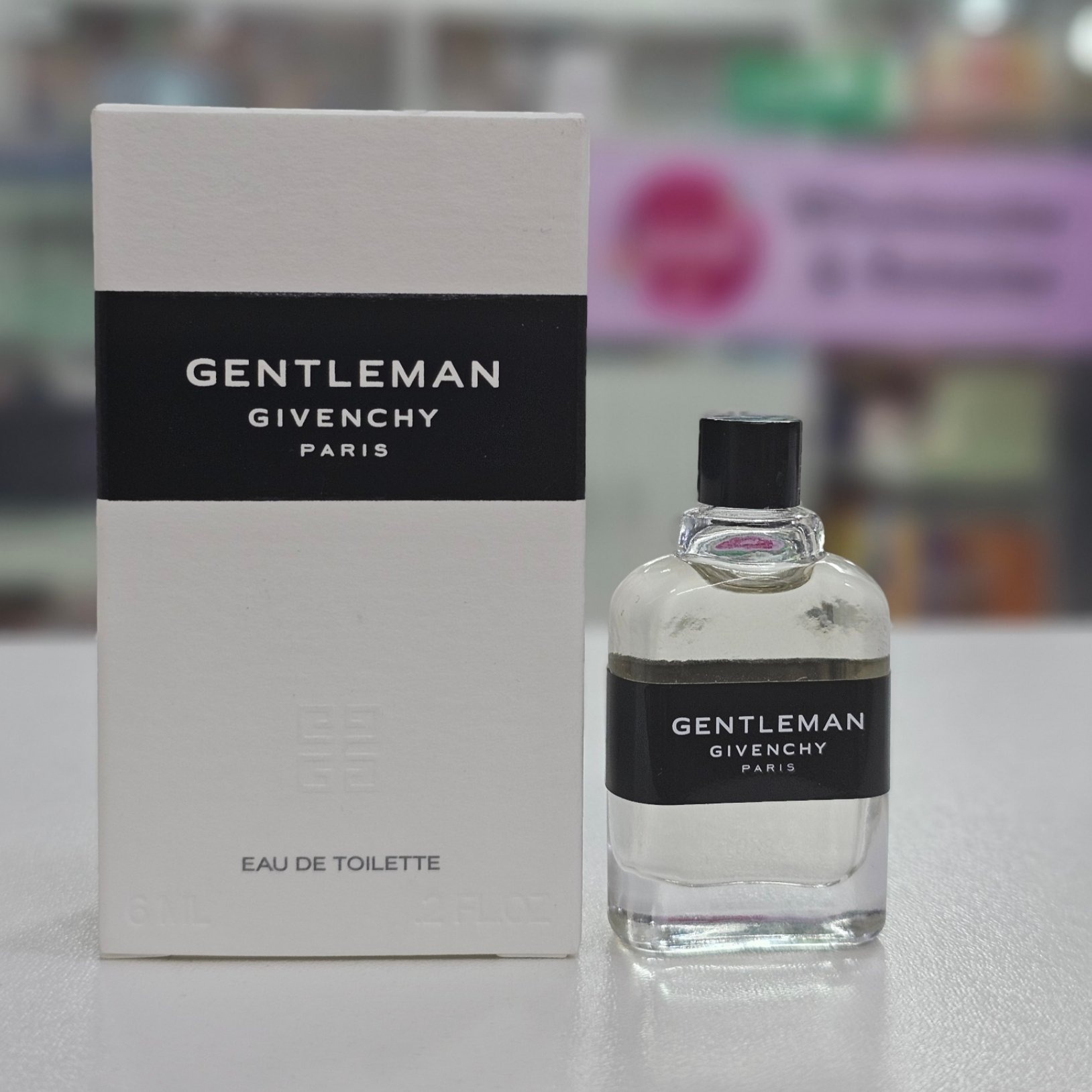 Givenchy Gentleman Eau De Toilette Mini 6ml (For Him)_img_1