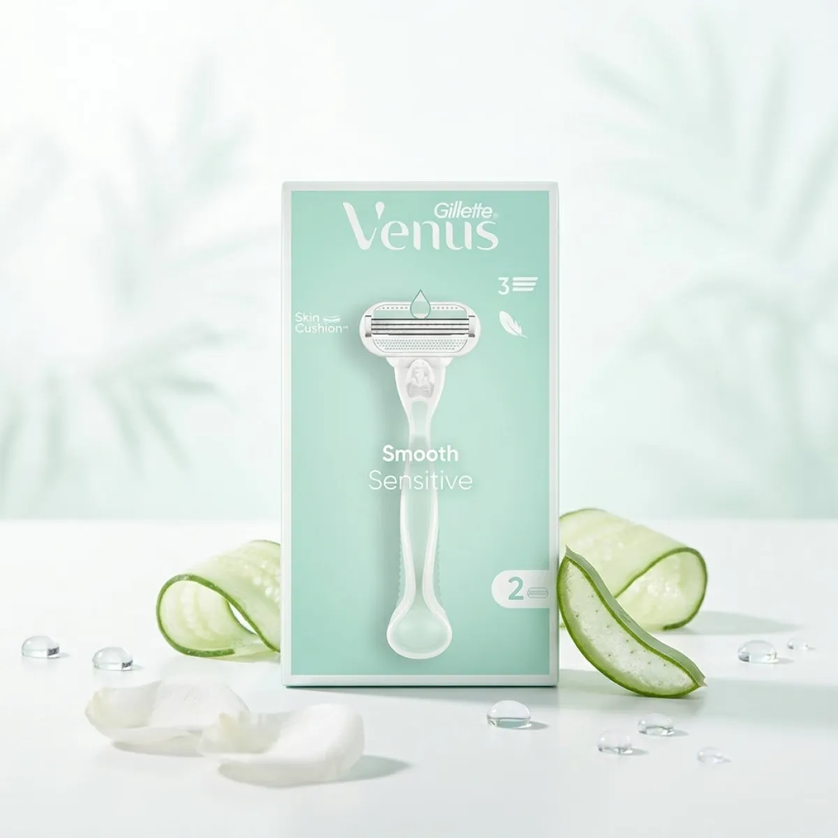 Gillette Venus Smooth Sensitive Women's Razor with 2 Razor Blades
