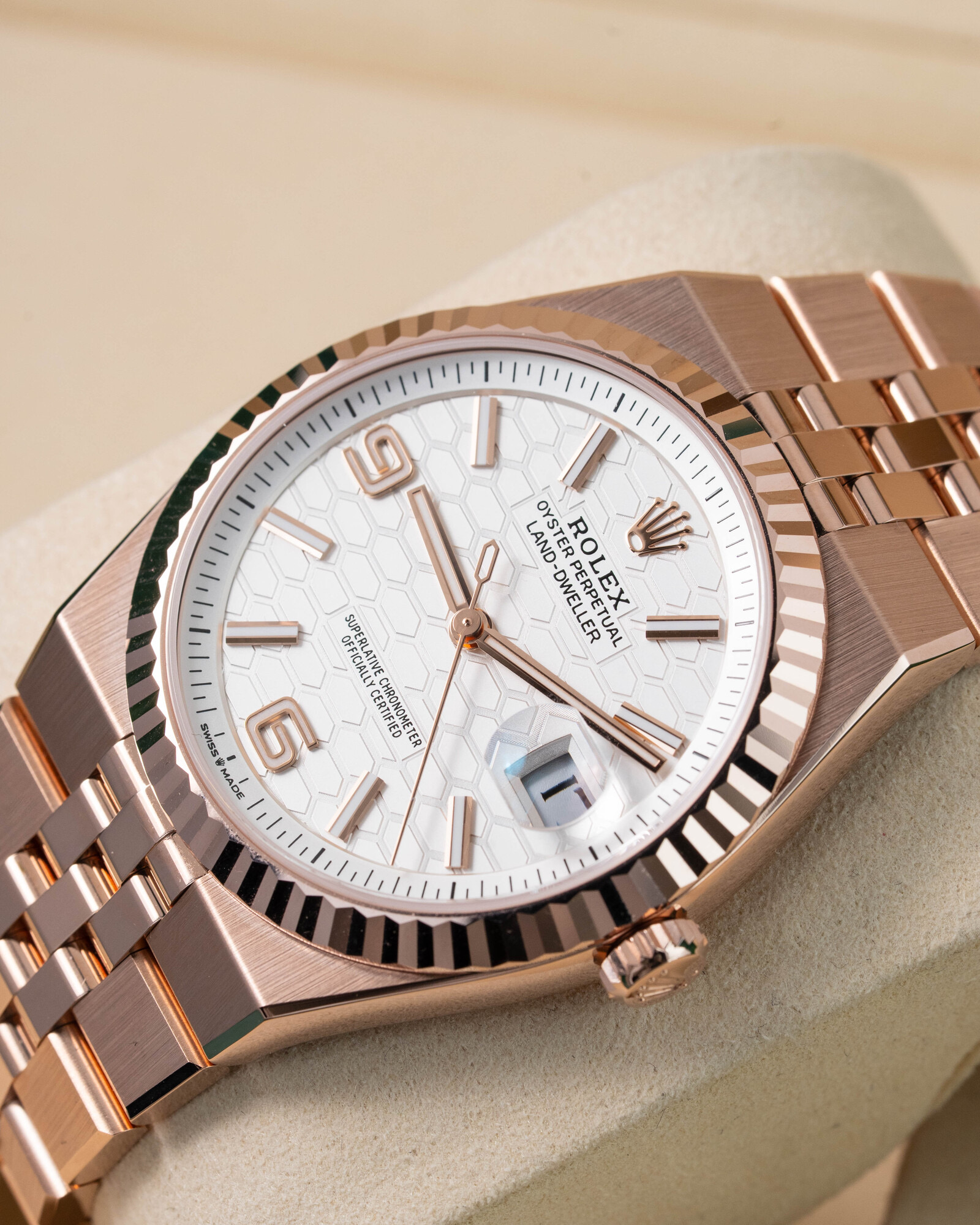 Rolex Land-Dweller Real Gold 18K Everose 2026: 40mm Ref: 127335 New White Honeycomb Dial, 18K RG Fluted Bezel Flat Jubliee Fully Linked, Movement 7135 Swiss (original custom), Weight, Thickness- Same as Original thumbnail 12