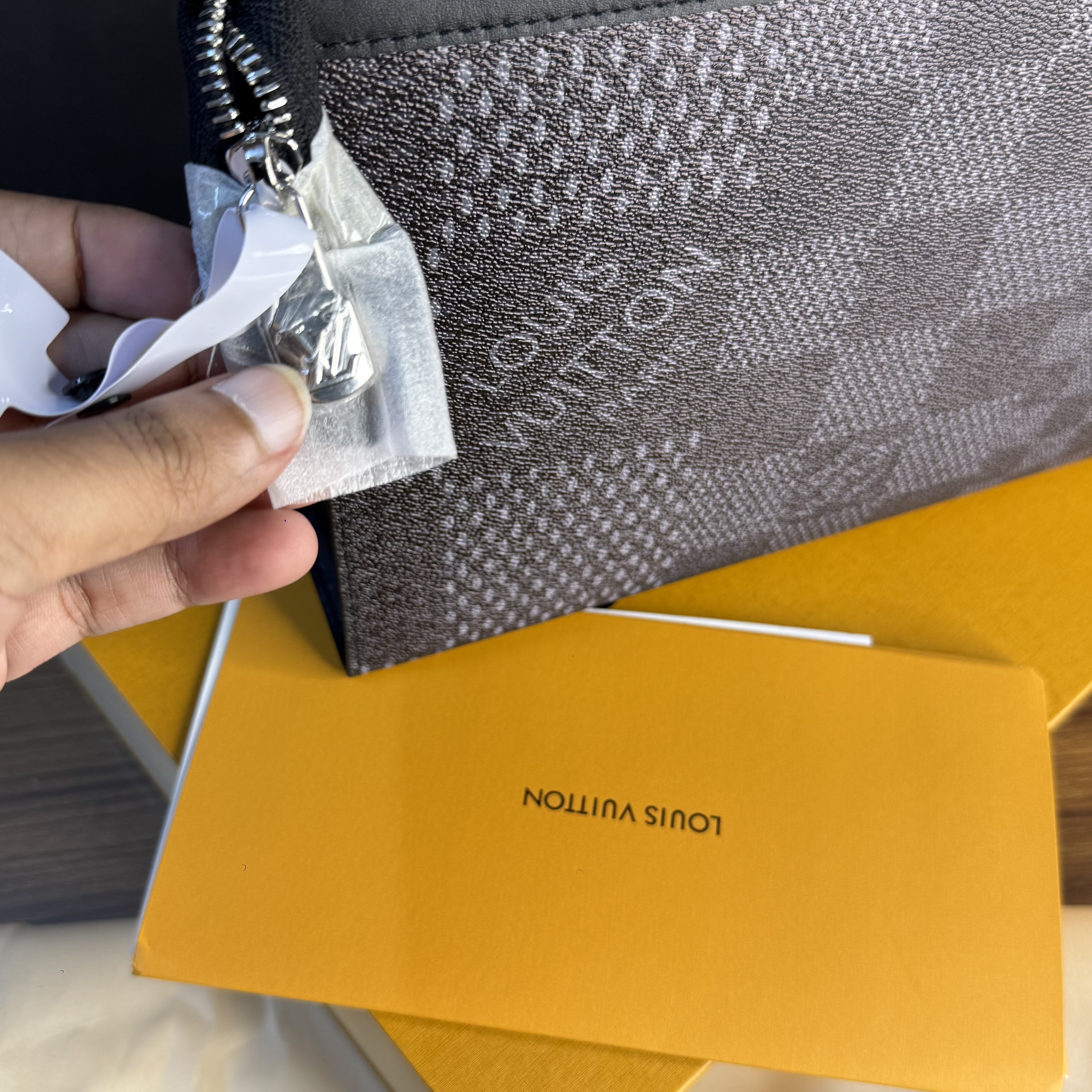 Luxury Branded Men Wallet Bag thumbnail 4