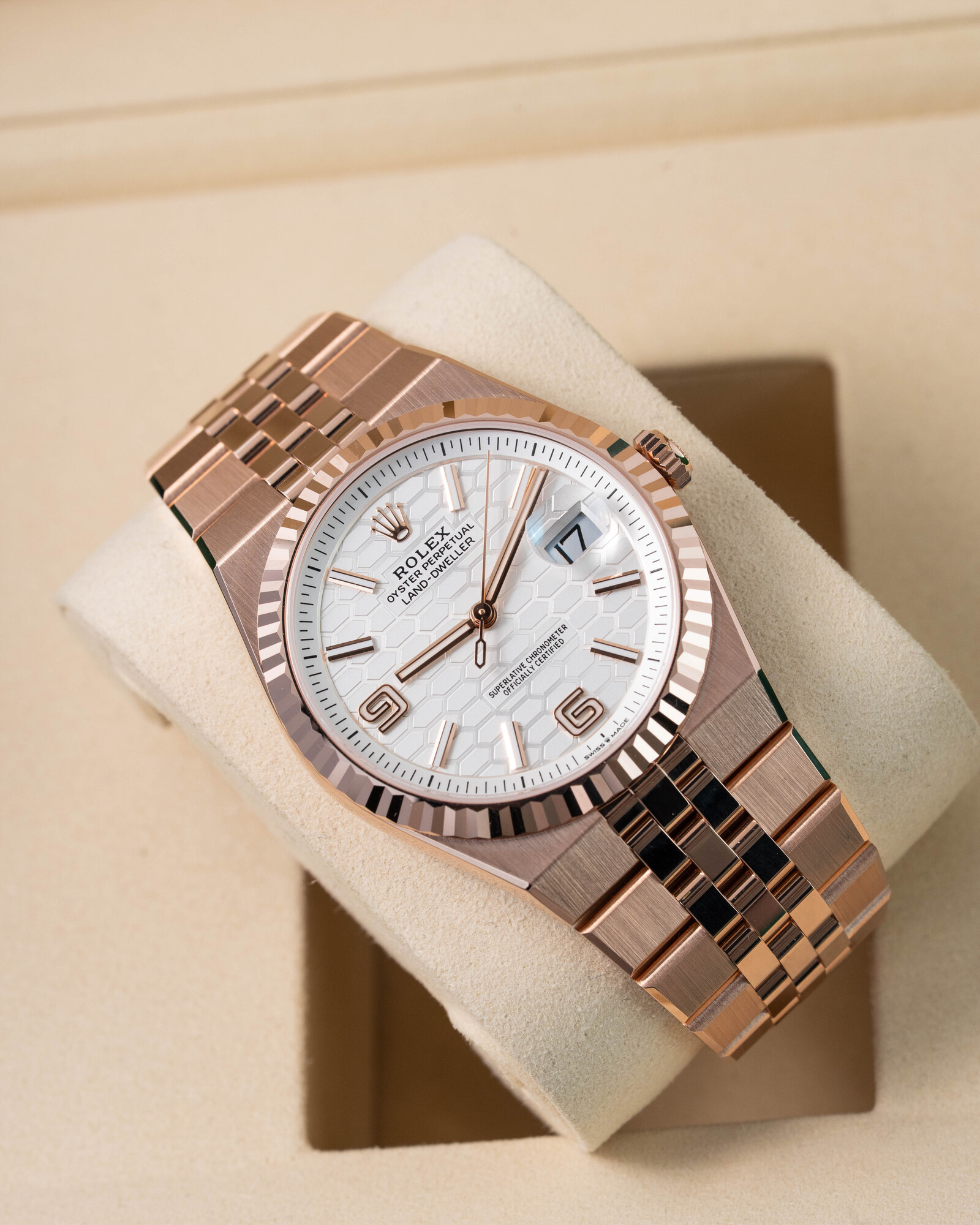 Rolex Land-Dweller Real Gold 18K Everose 2026: 40mm Ref: 127335 New White Honeycomb Dial, 18K RG Fluted Bezel Flat Jubliee Fully Linked, Movement 7135 Swiss (original custom), Weight, Thickness- Same as Original thumbnail 13