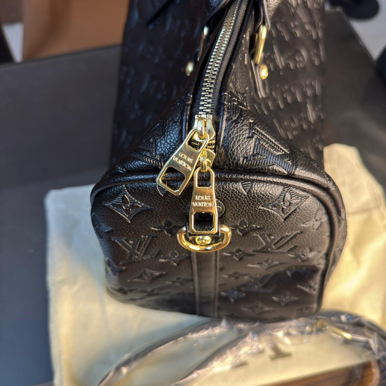 Luxury Hand Bag L (unisex) thumbnail 6