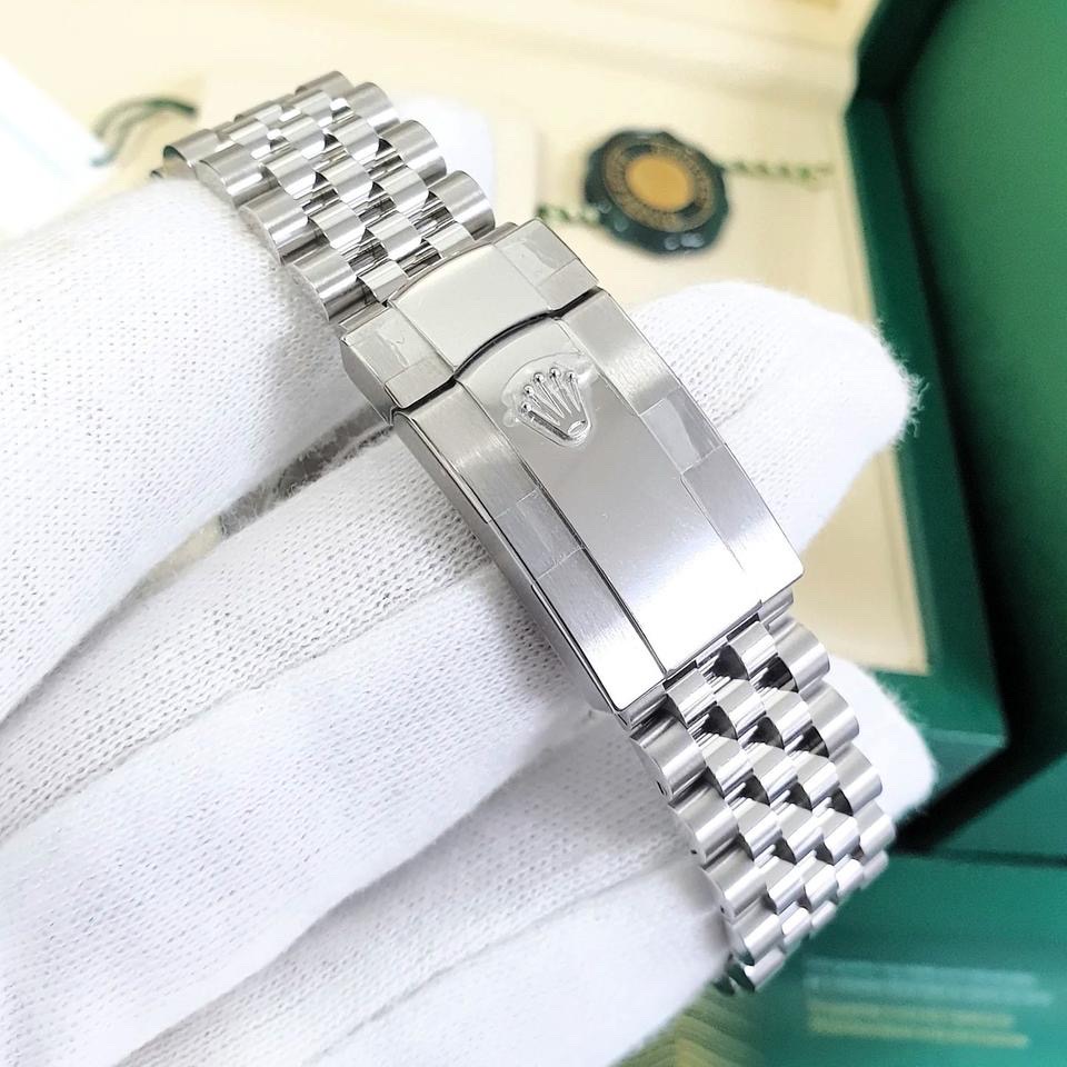 Rolex Datejust NEW 2026 41mm, ref: 126334, movement 3235 Swiss (custom) Oystersteel and white gold polish, Jubilee Green Ombre Dial, , Weight, Thickness - Same as Original thumbnail 5
