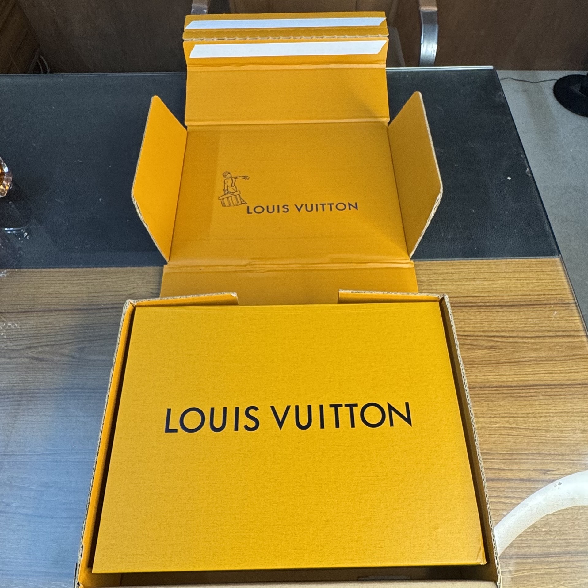 Luxury Branded Men Wallet Bag thumbnail 7