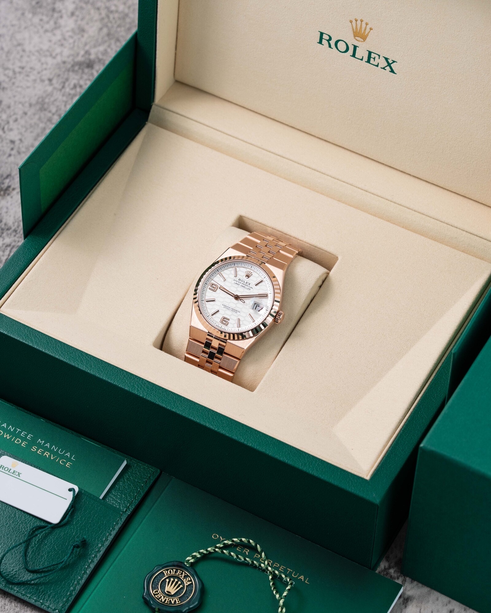 Rolex Land-Dweller Real Gold 18K Everose 2026: 40mm Ref: 127335 New White Honeycomb Dial, 18K RG Fluted Bezel Flat Jubliee Fully Linked, Movement 7135 Swiss (original custom), Weight, Thickness- Same as Original thumbnail 5
