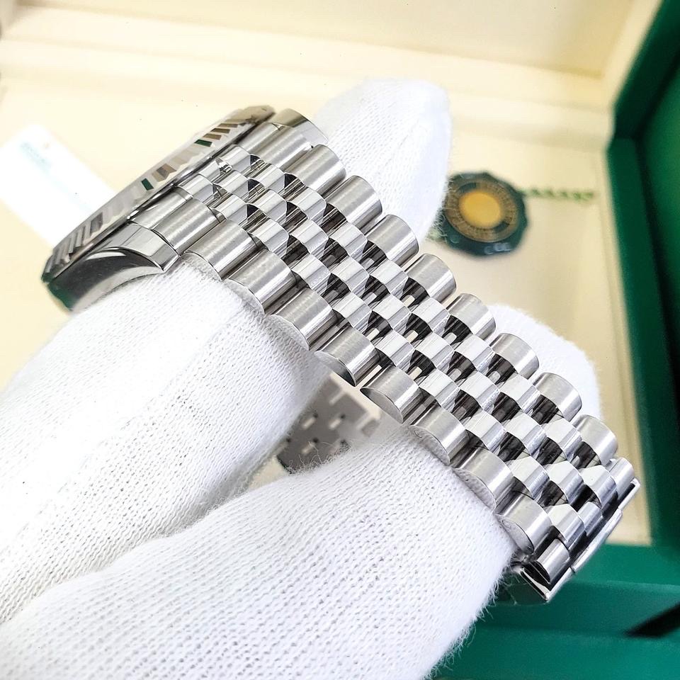 Rolex Datejust NEW 2026 41mm, ref: 126334, movement 3235 Swiss (custom) Oystersteel and white gold polish, Jubilee Green Ombre Dial, , Weight, Thickness - Same as Original thumbnail 6