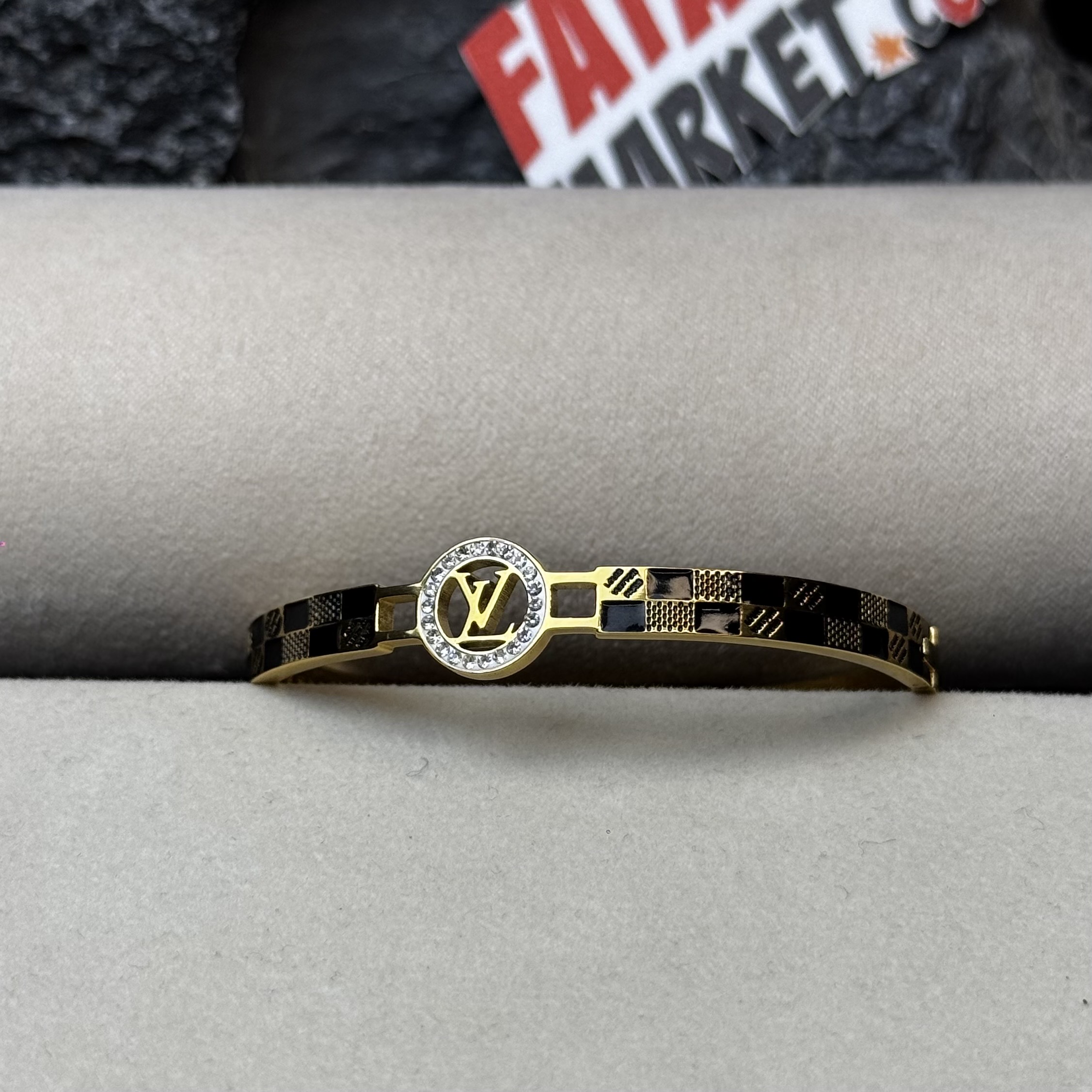 LV Loop Bracelet Gold - 2 years Color guarantee