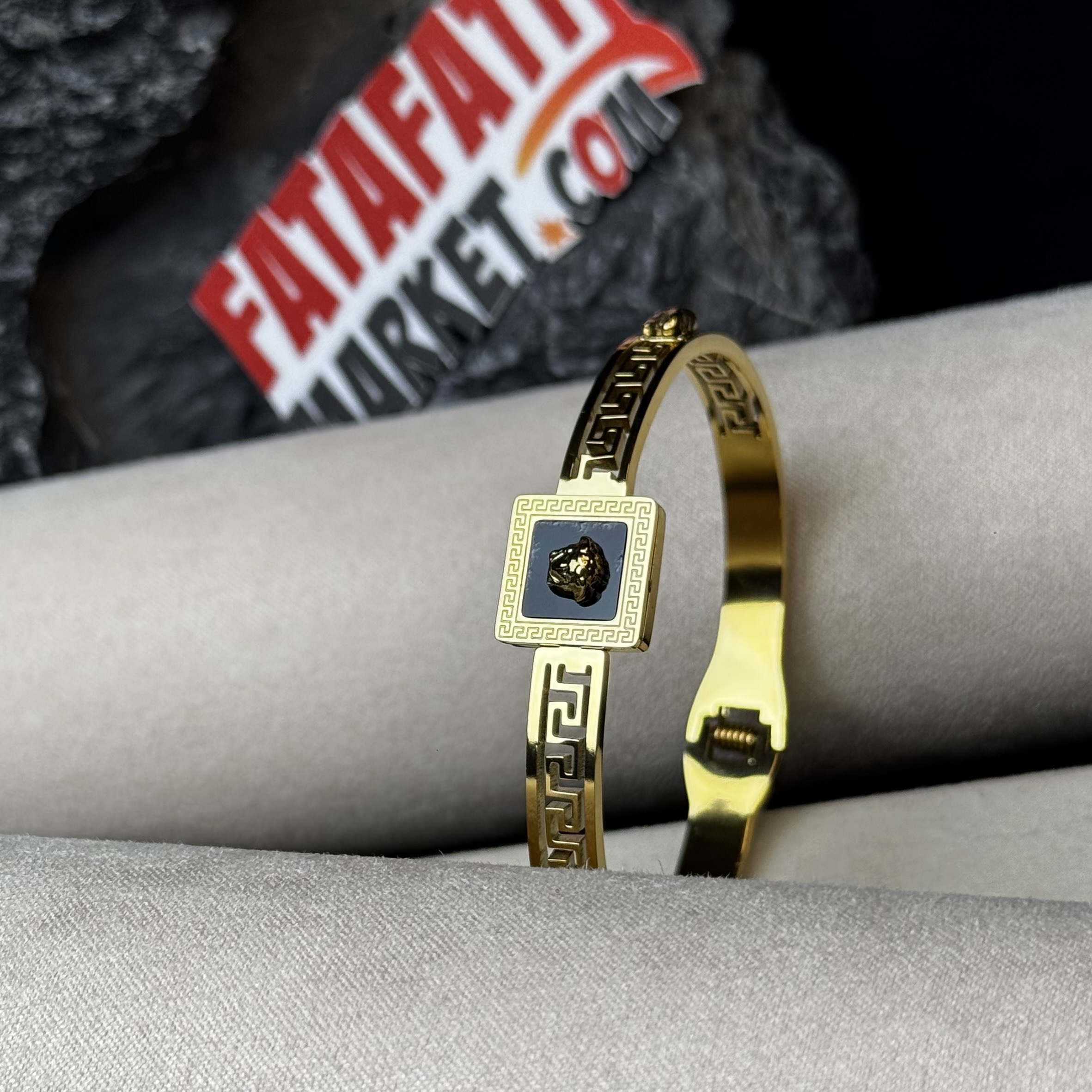 Versace Greca Cuff Bracelet Gold - 2 Years Color Guarantee thumbnail 3