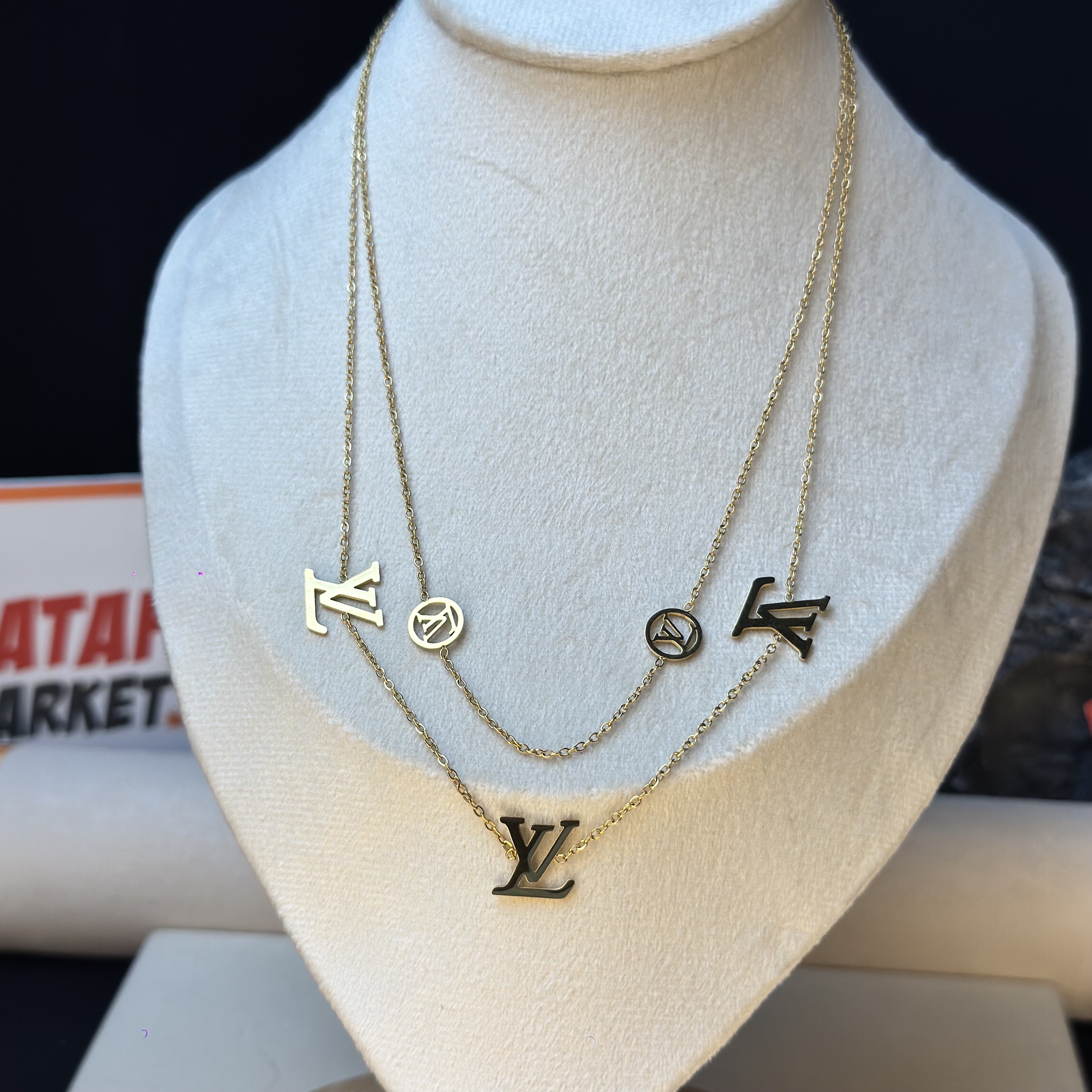 LV Floragram Necklace gold -  2 Years Color guarantee thumbnail 2