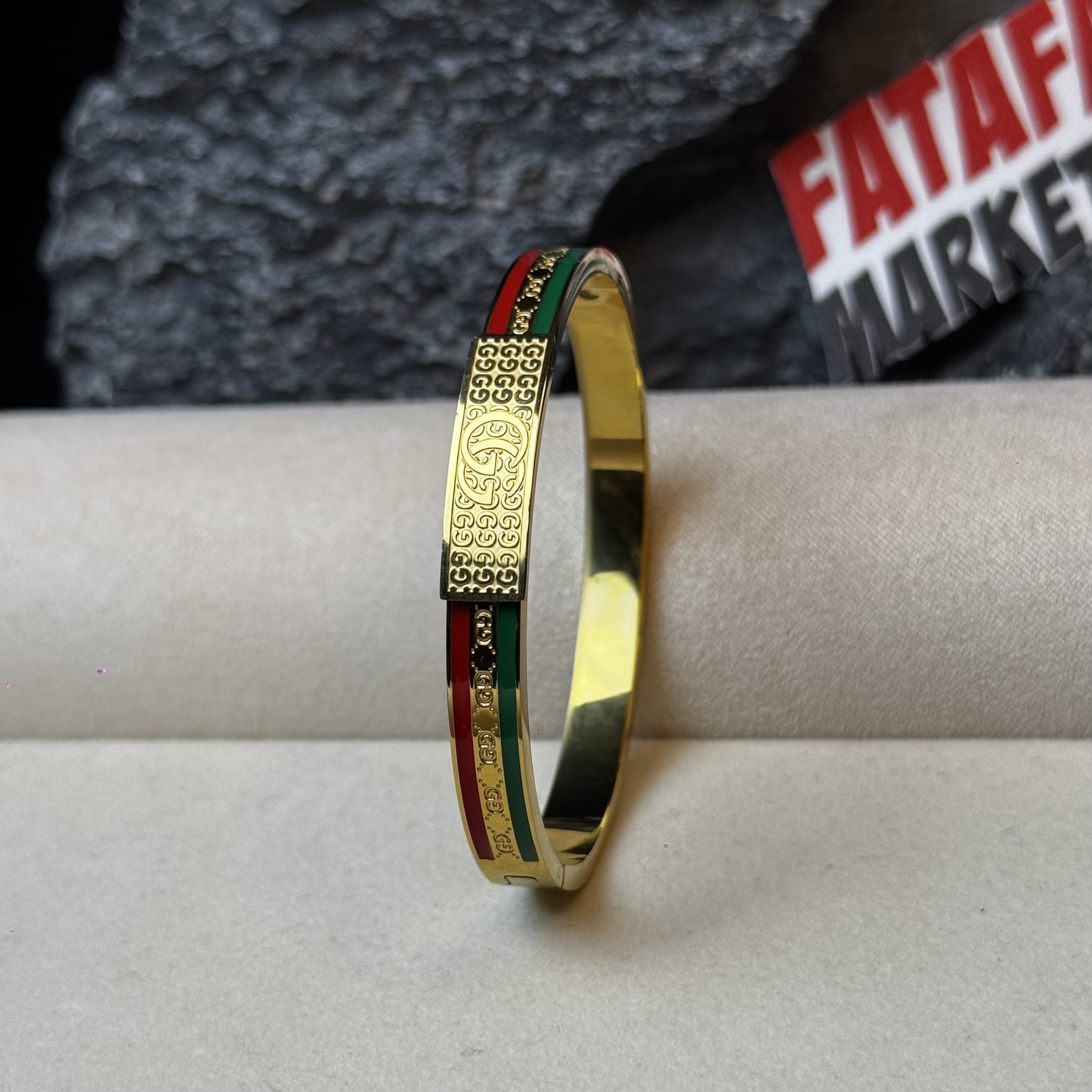 Gucci GG Marmont cuff bracelet Gold - 2 years Color guarantee