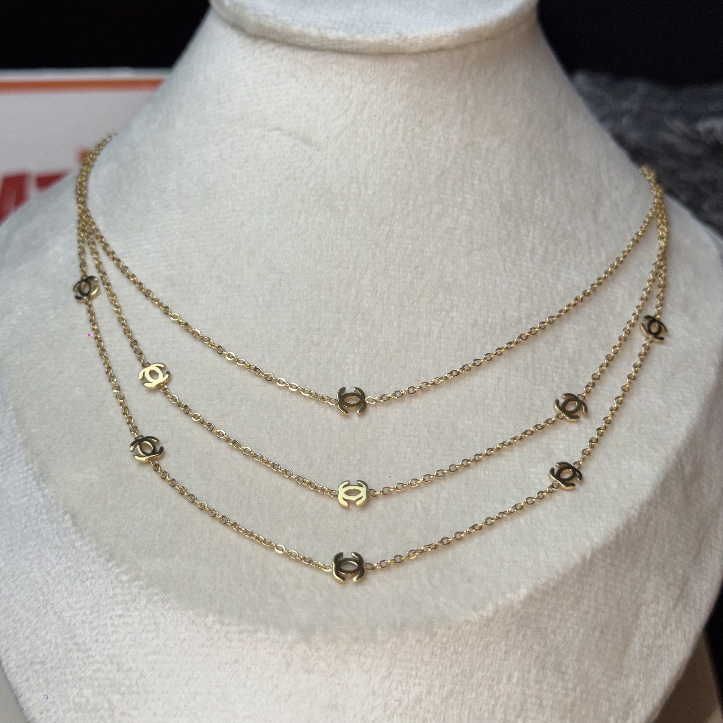 Chanel Chain Necklace Gold CC logo - 2 Years Color Guarantee thumbnail 4