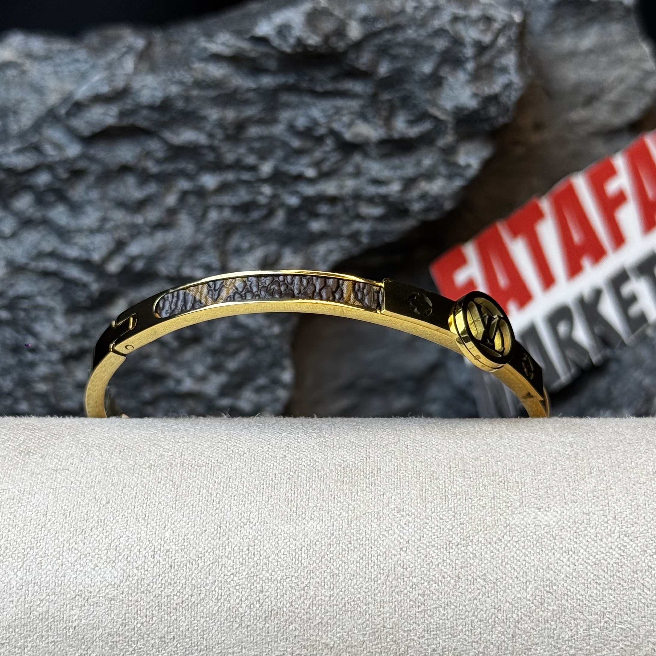 LV Nanogram Enamel Bracelet Gold & Leather mix - 2 years Color guarantee thumbnail 5