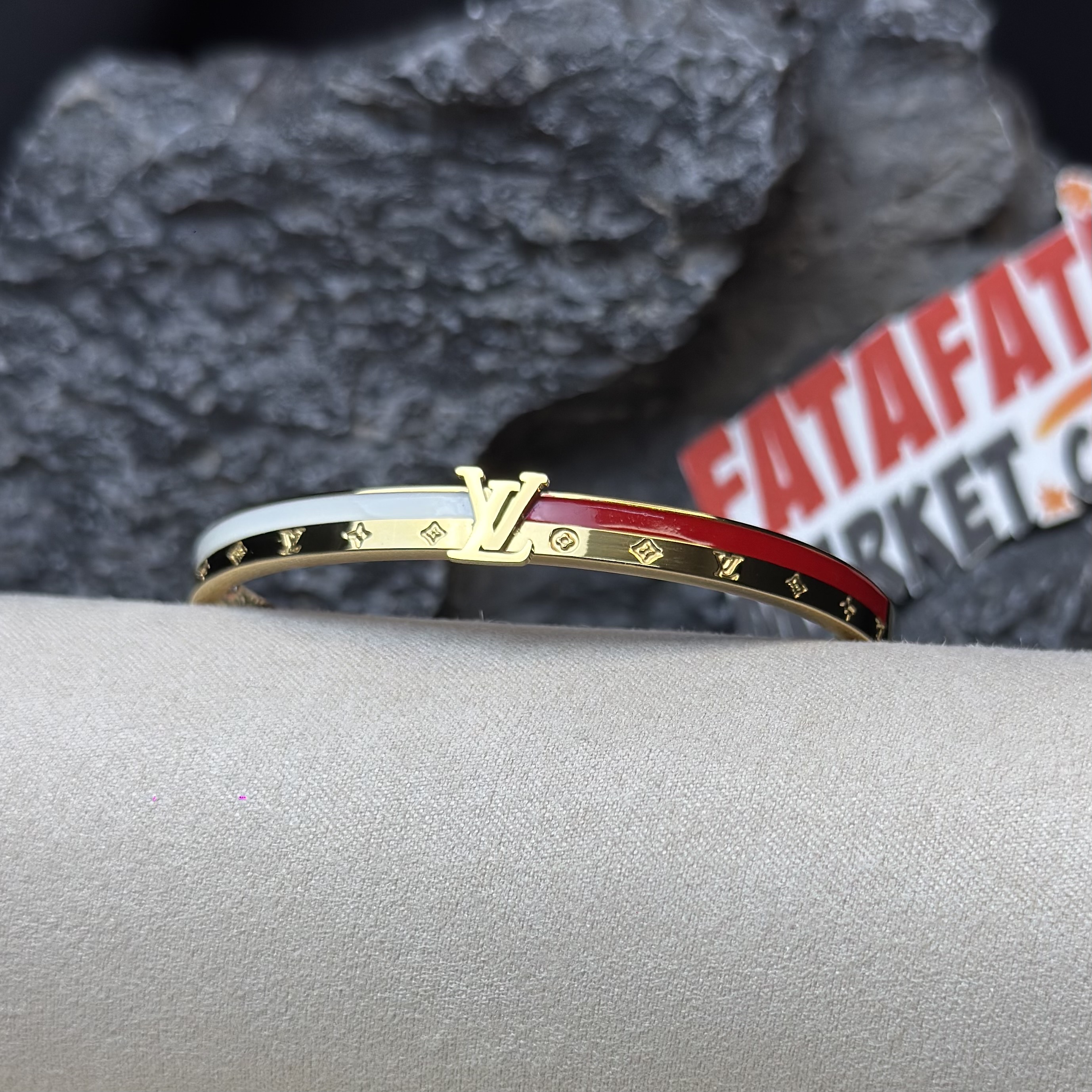 LOUIS VUITTON LV Initiales Bracelet - 2 years Color guarantee thumbnail 3