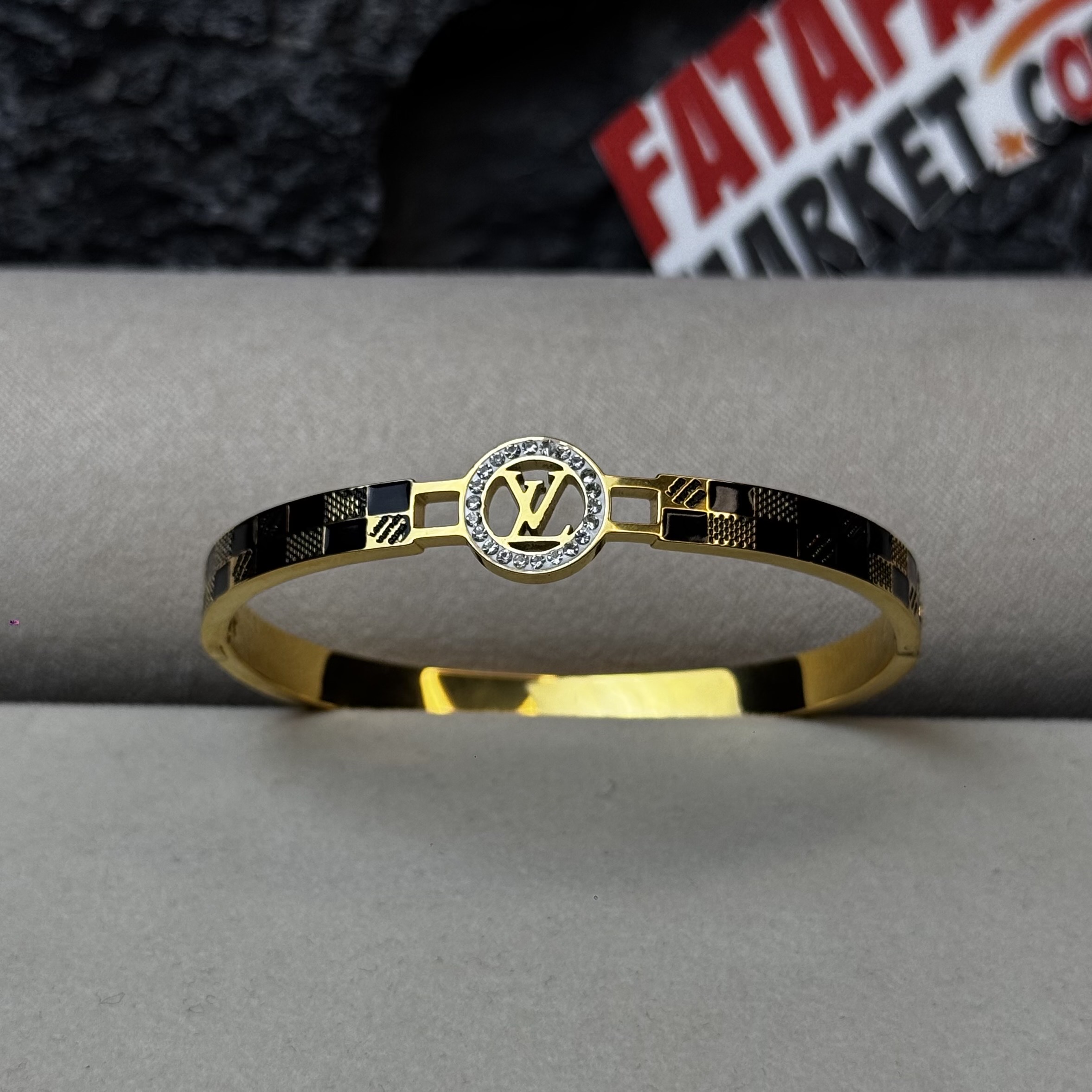 LV Loop Bracelet Gold - 2 years Color guarantee thumbnail 4