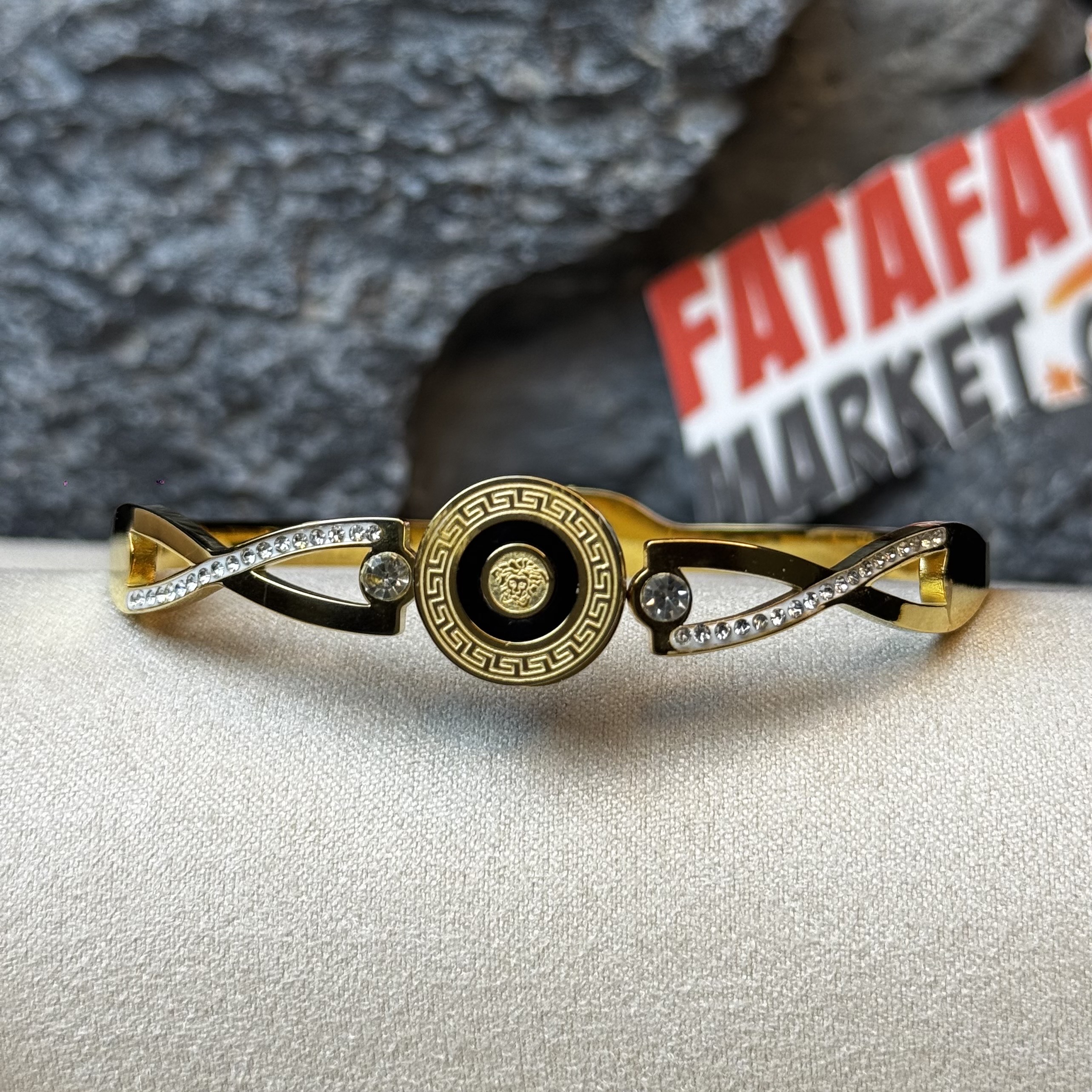 Versace Medusa '95 Crystal Cuff Bracelet Gold - 2 years Color guarantee thumbnail 4