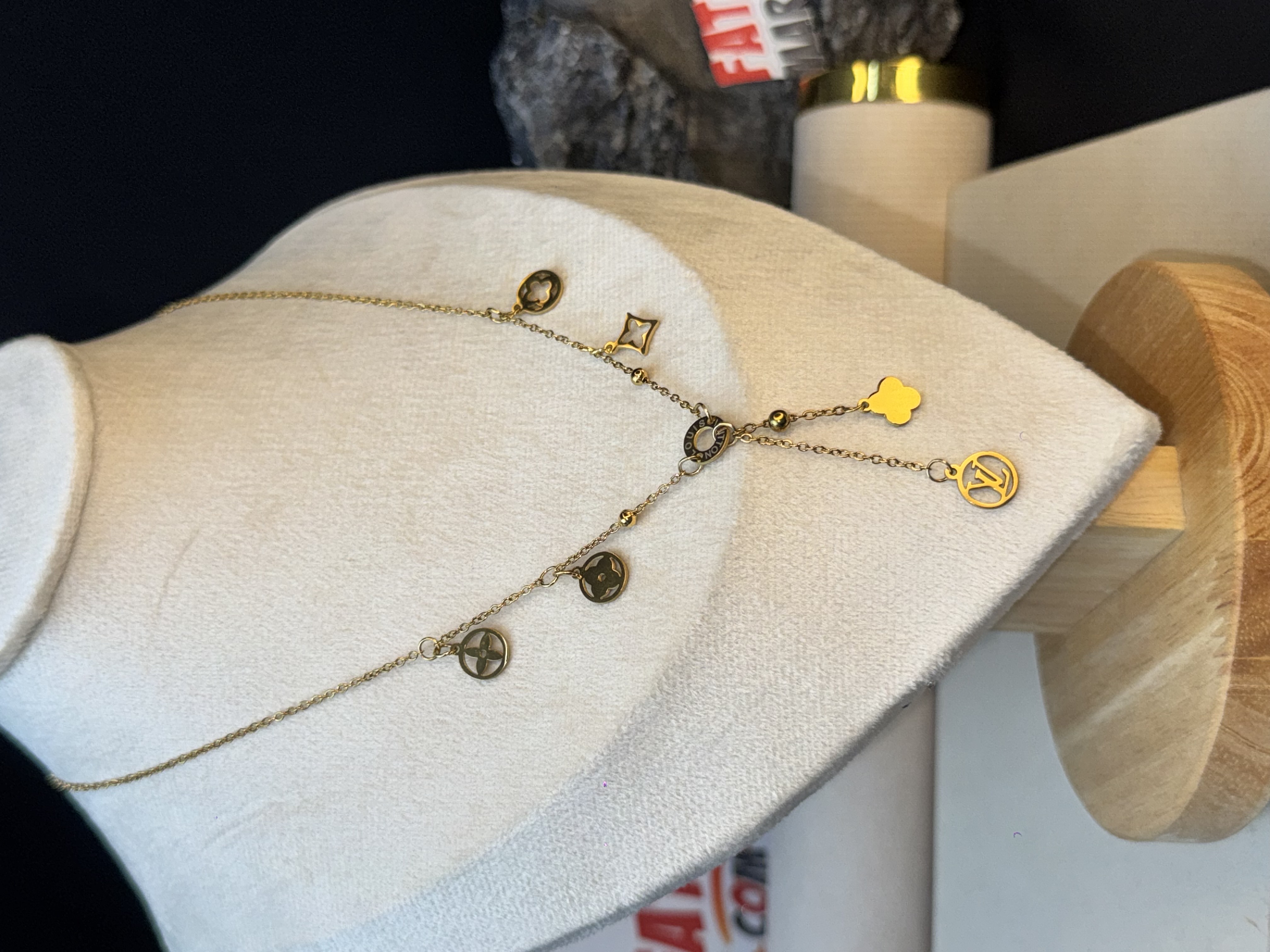 LV Confetti Necklace Gold -2 Years Color Guarantee thumbnail 6