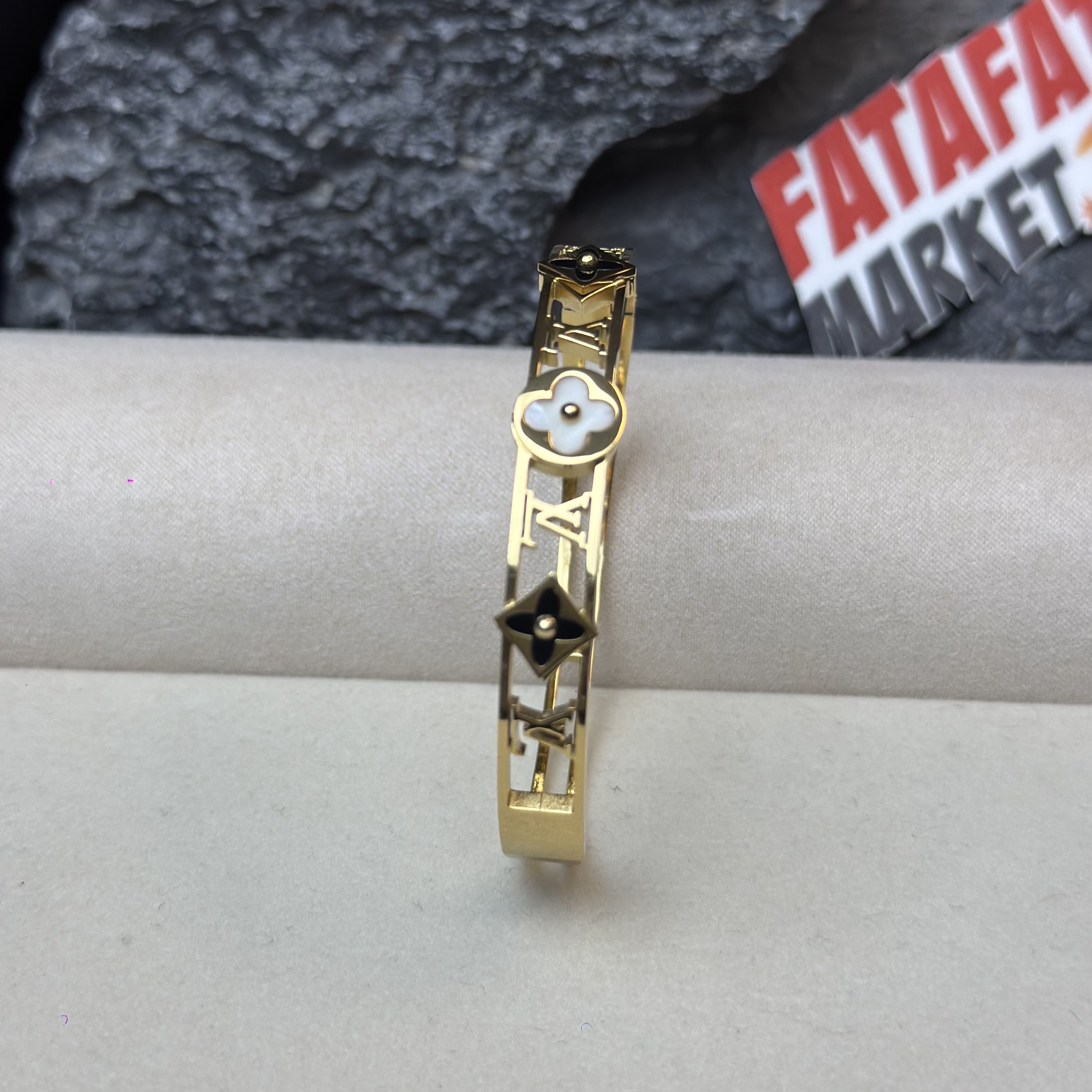 LV Initiales Bracelet Gold - 2 years Color guarantee thumbnail 3