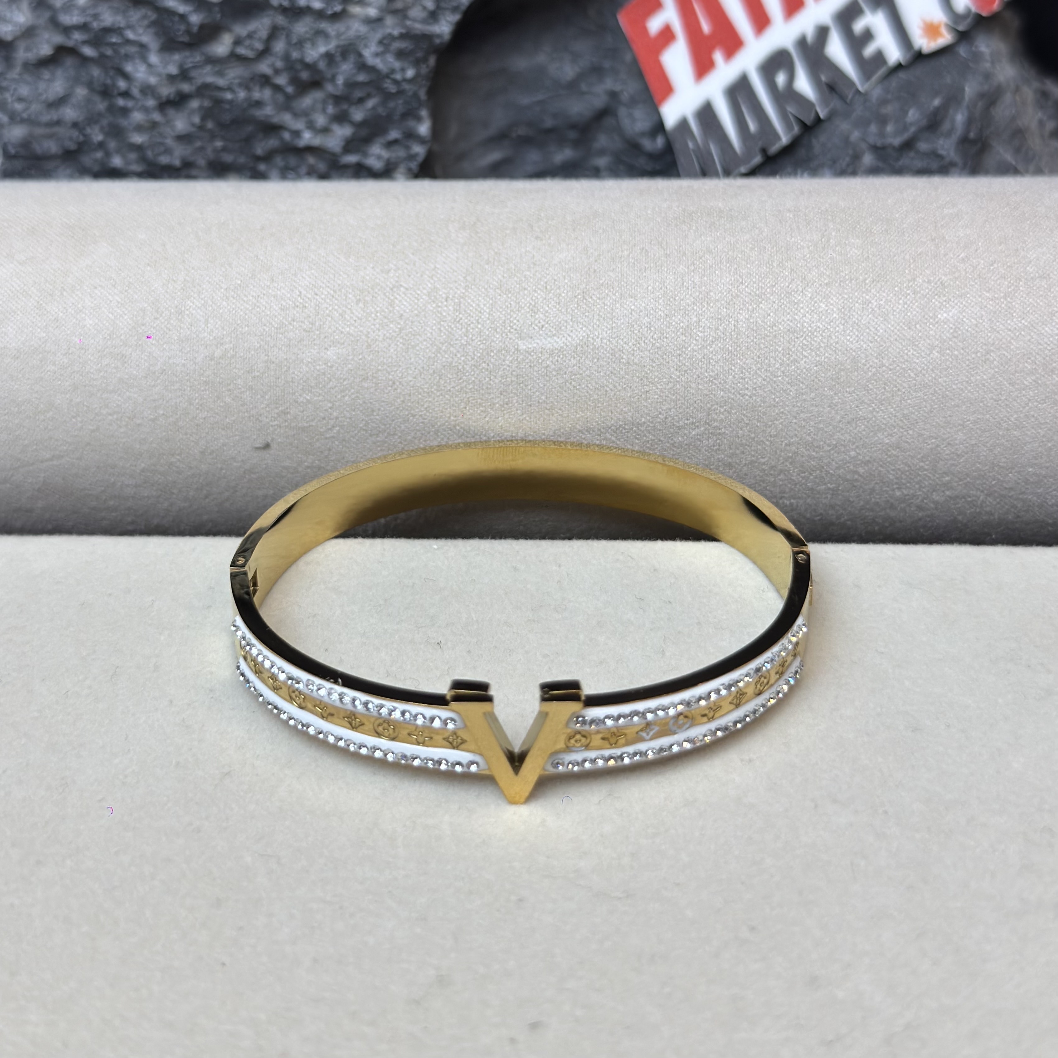 LV Essential V bracelet Unisex - 2 years Color guarantee thumbnail 2
