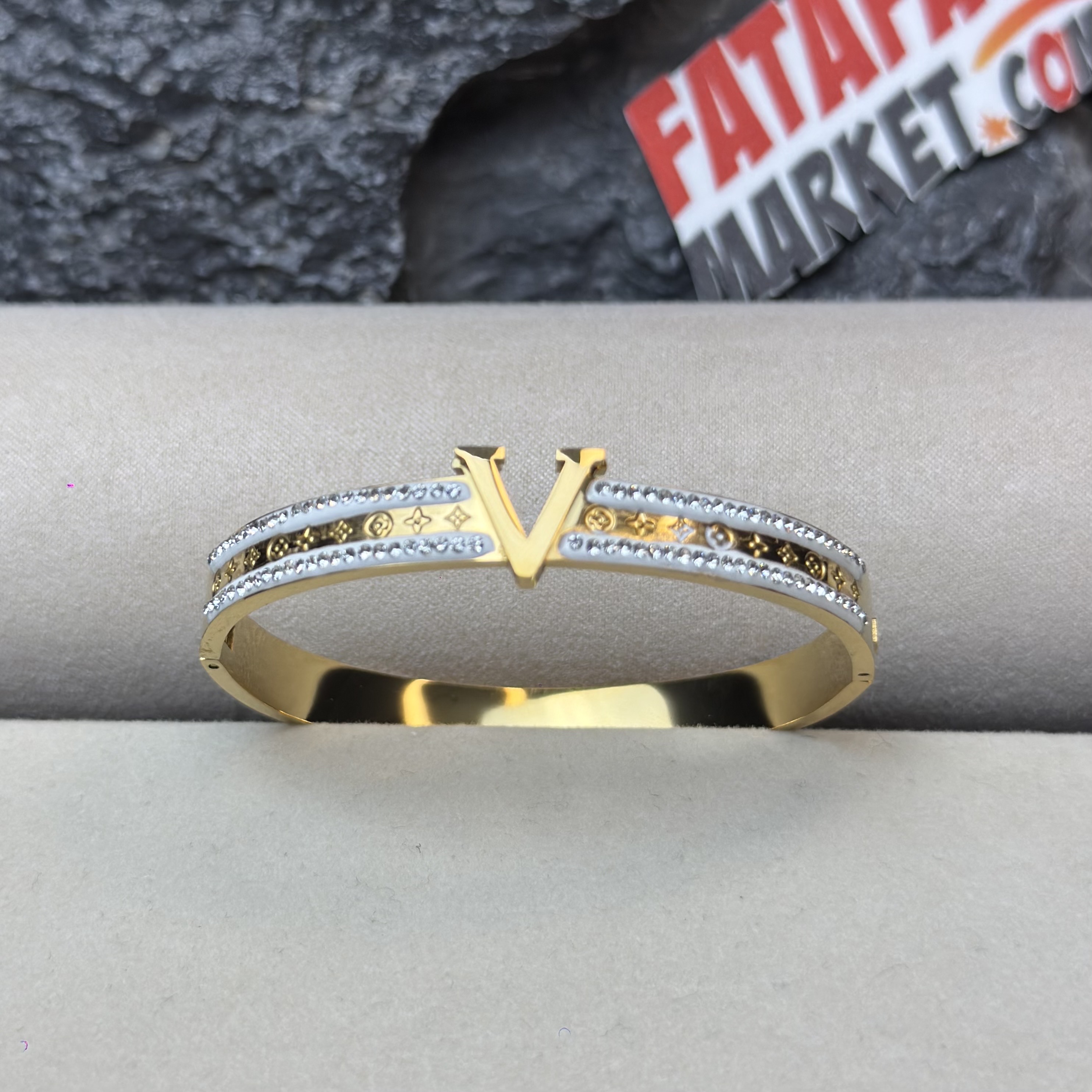 LV Essential V bracelet Unisex - 2 years Color guarantee