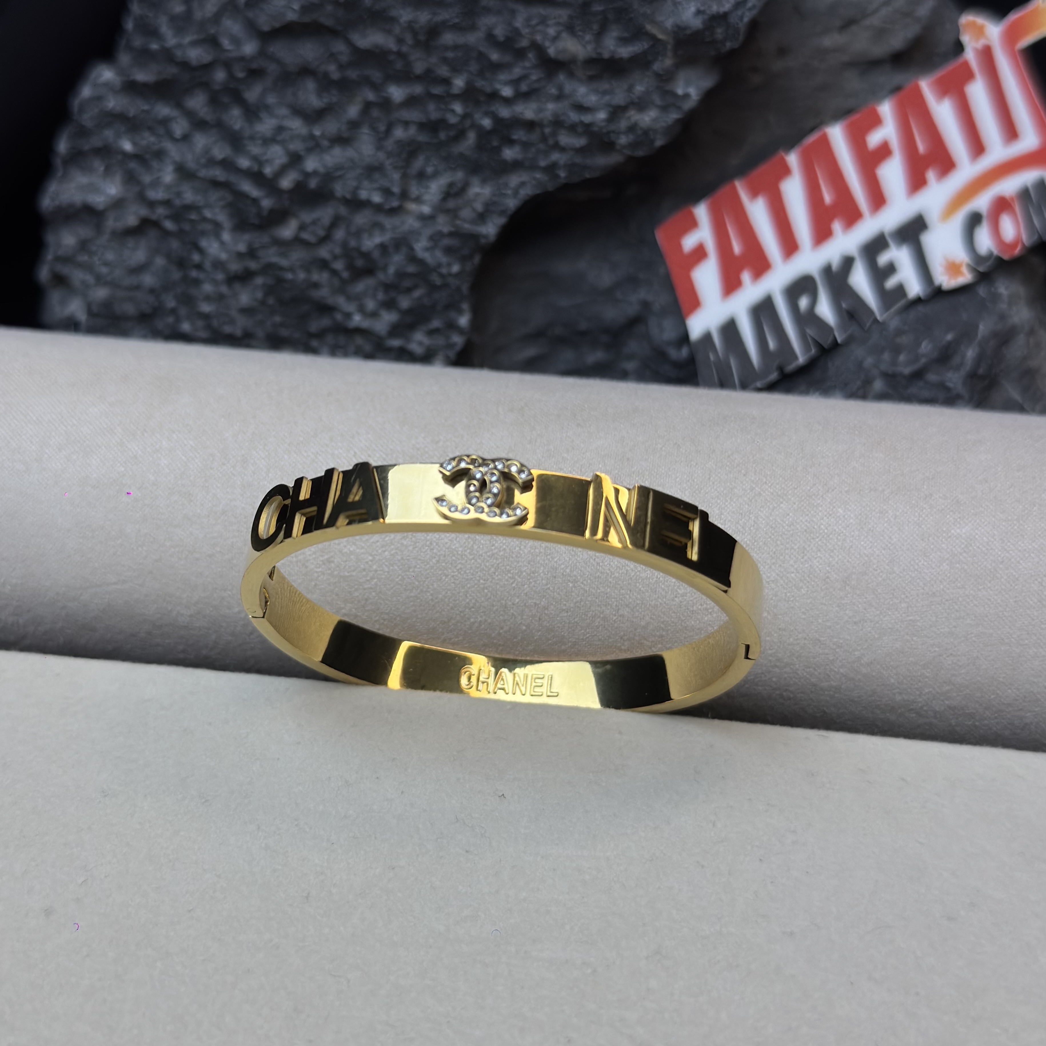 CHANEL Coco Crush Gold & Diamond Bracelet- 2 yes Color guarantee thumbnail 6