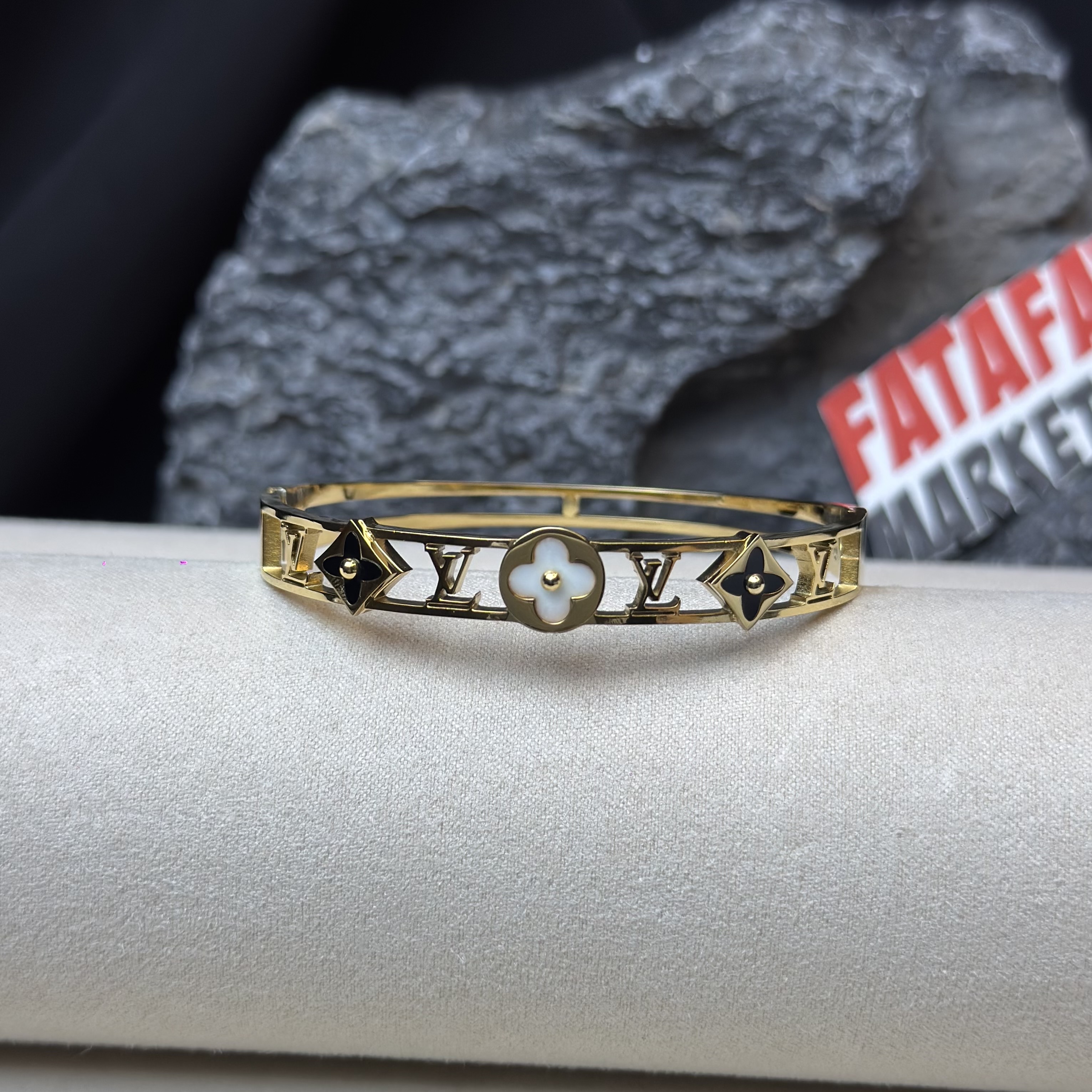 LV Initiales Bracelet Gold - 2 years Color guarantee thumbnail 6