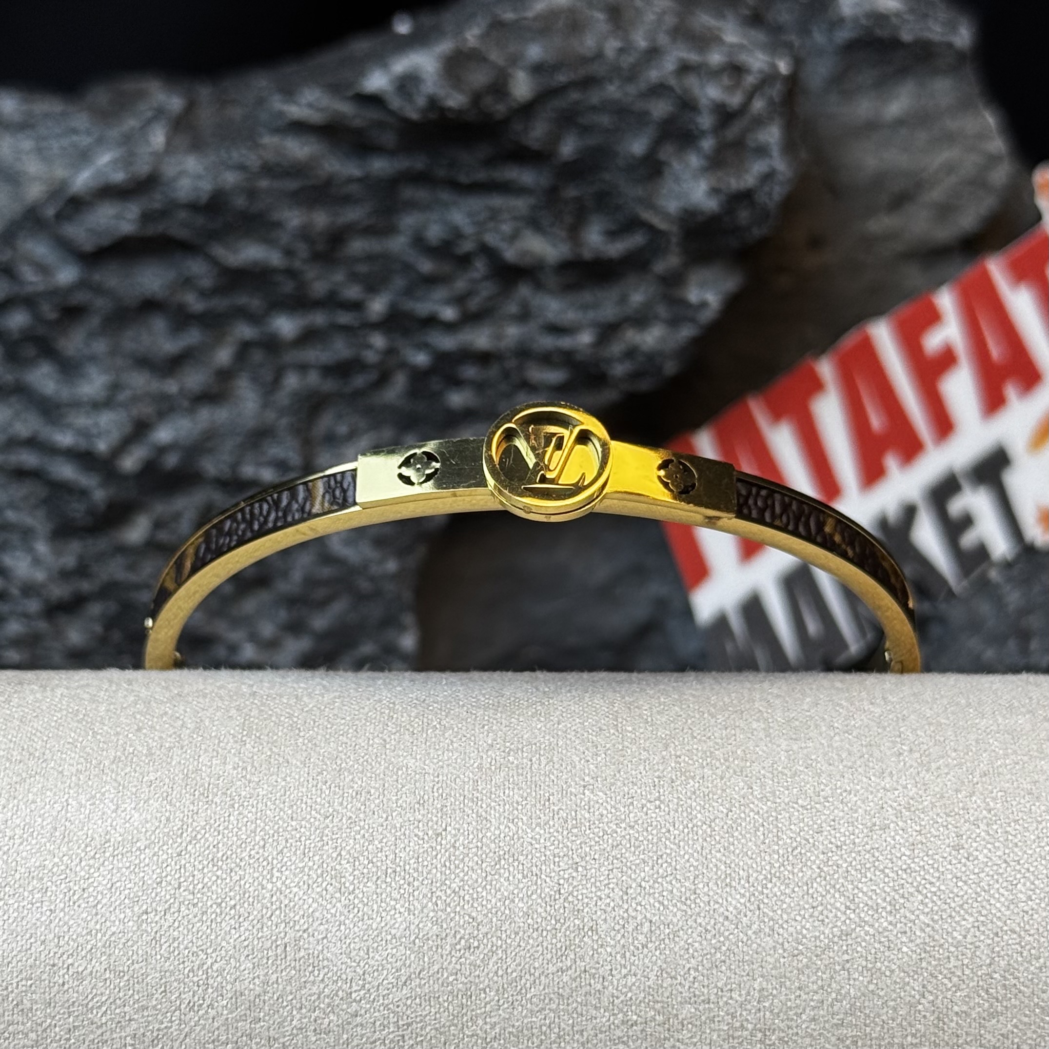 LV Nanogram Enamel Bracelet Gold & Leather mix - 2 years Color guarantee thumbnail 4