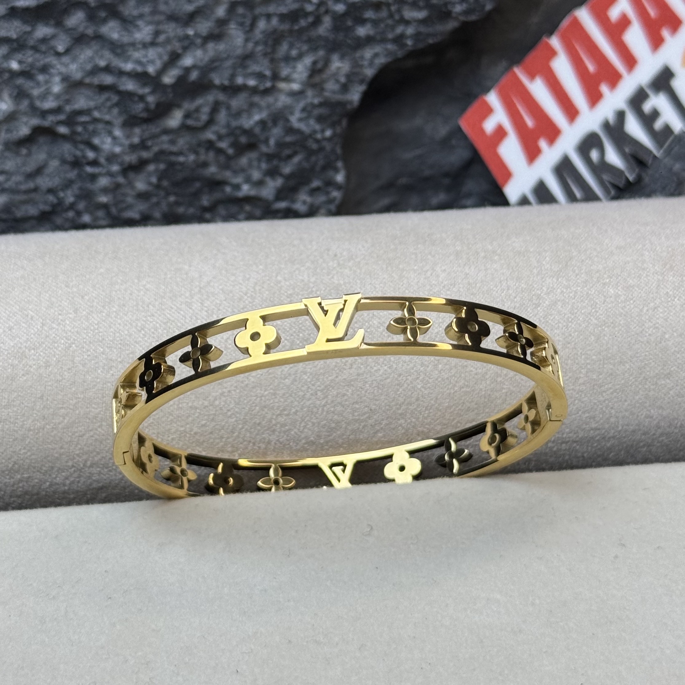 LV Initiales Bracelet GOLD -2 Years Color guarantee thumbnail 4