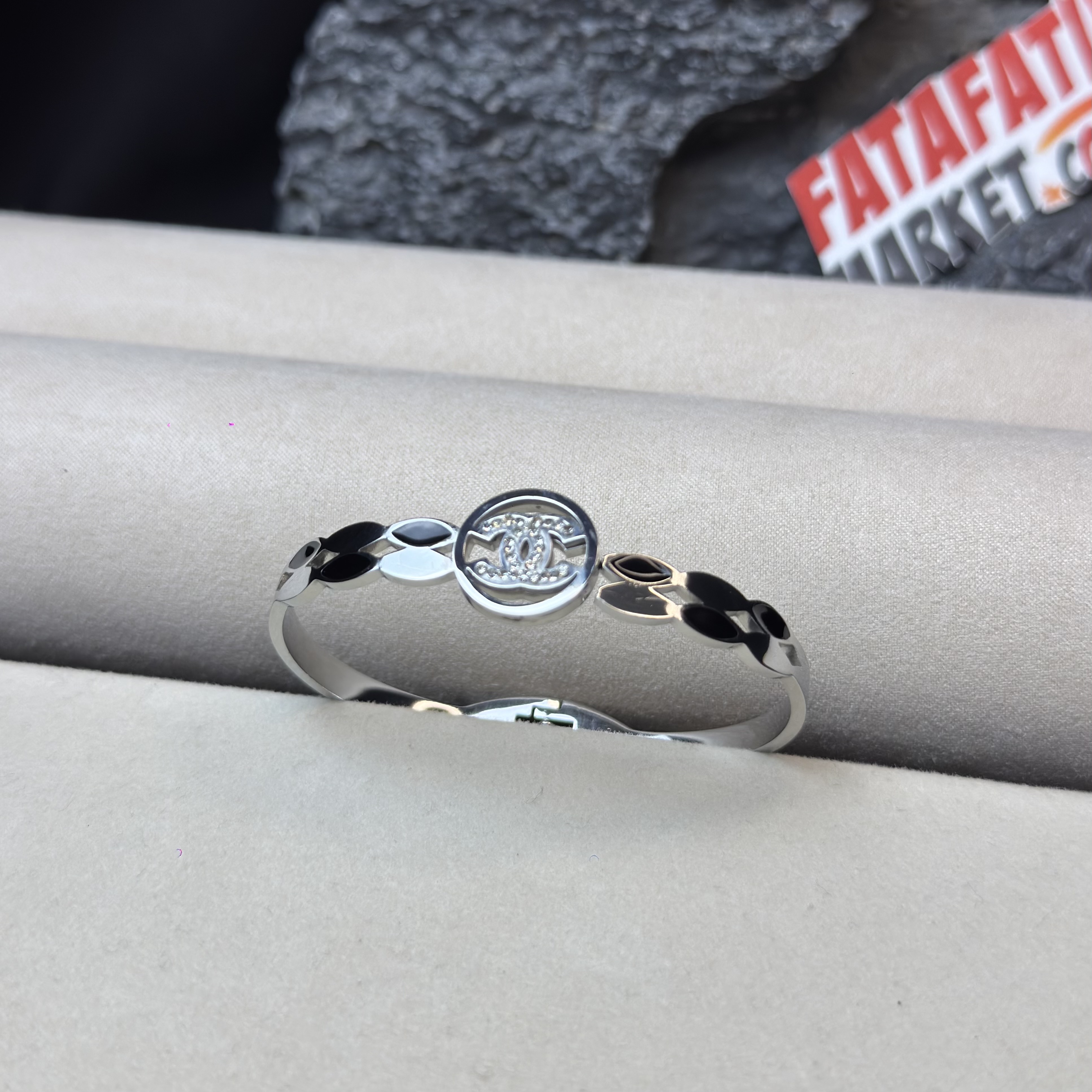 CHANEL bracelet Fine Coco Crush Diamond- 2 Years Color guarantee thumbnail 6