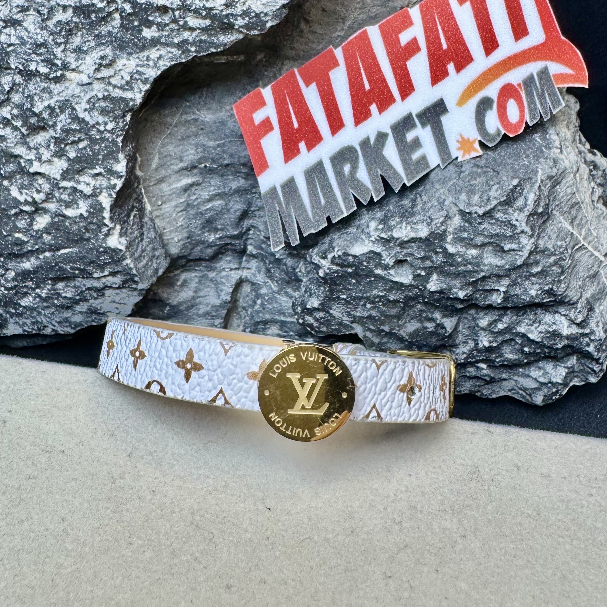 Louis Vuitton LV Iconic Bracelet Gold Leather Strap (limited edition)- Unisex thumbnail 3