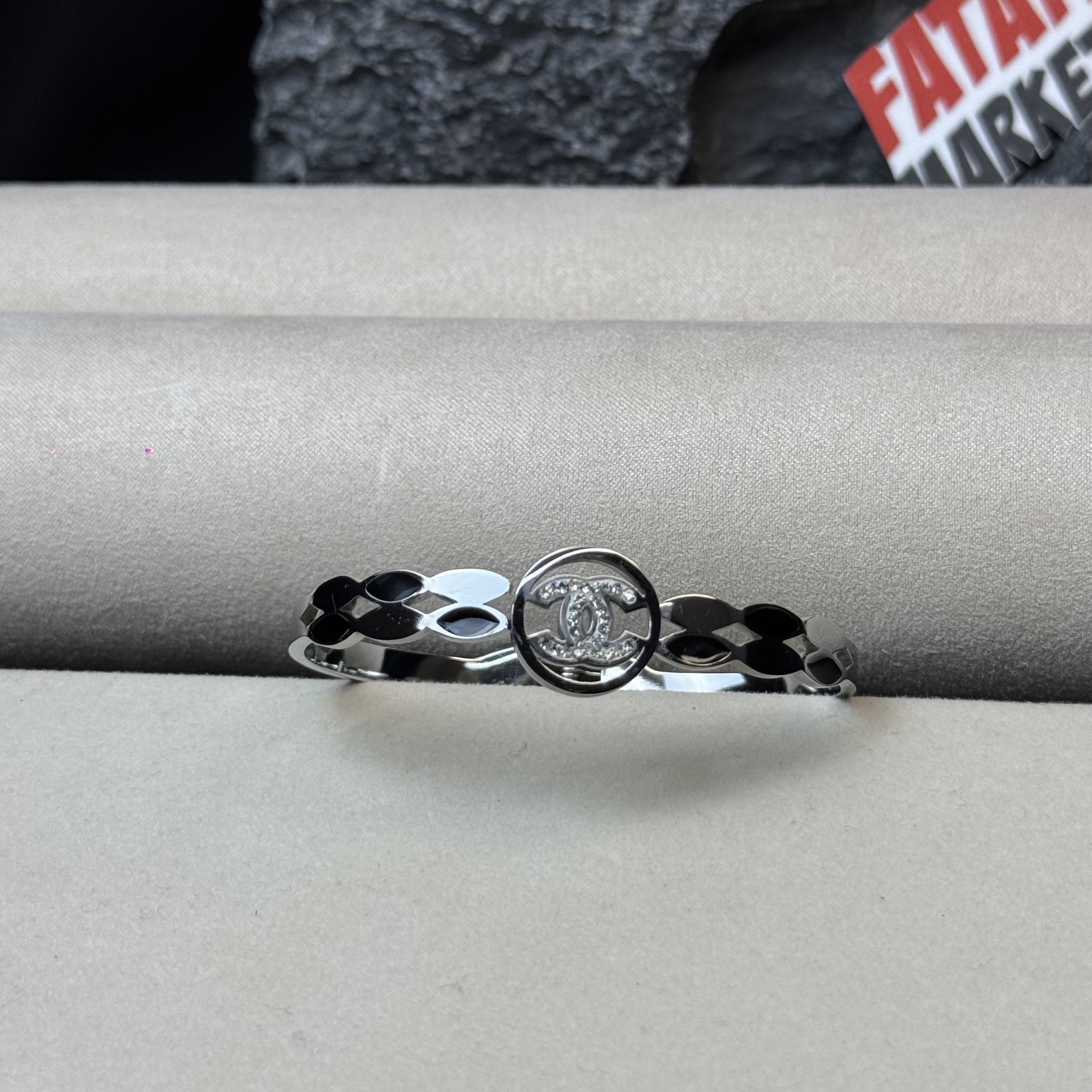CHANEL bracelet Fine Coco Crush Diamond- 2 Years Color guarantee thumbnail 5
