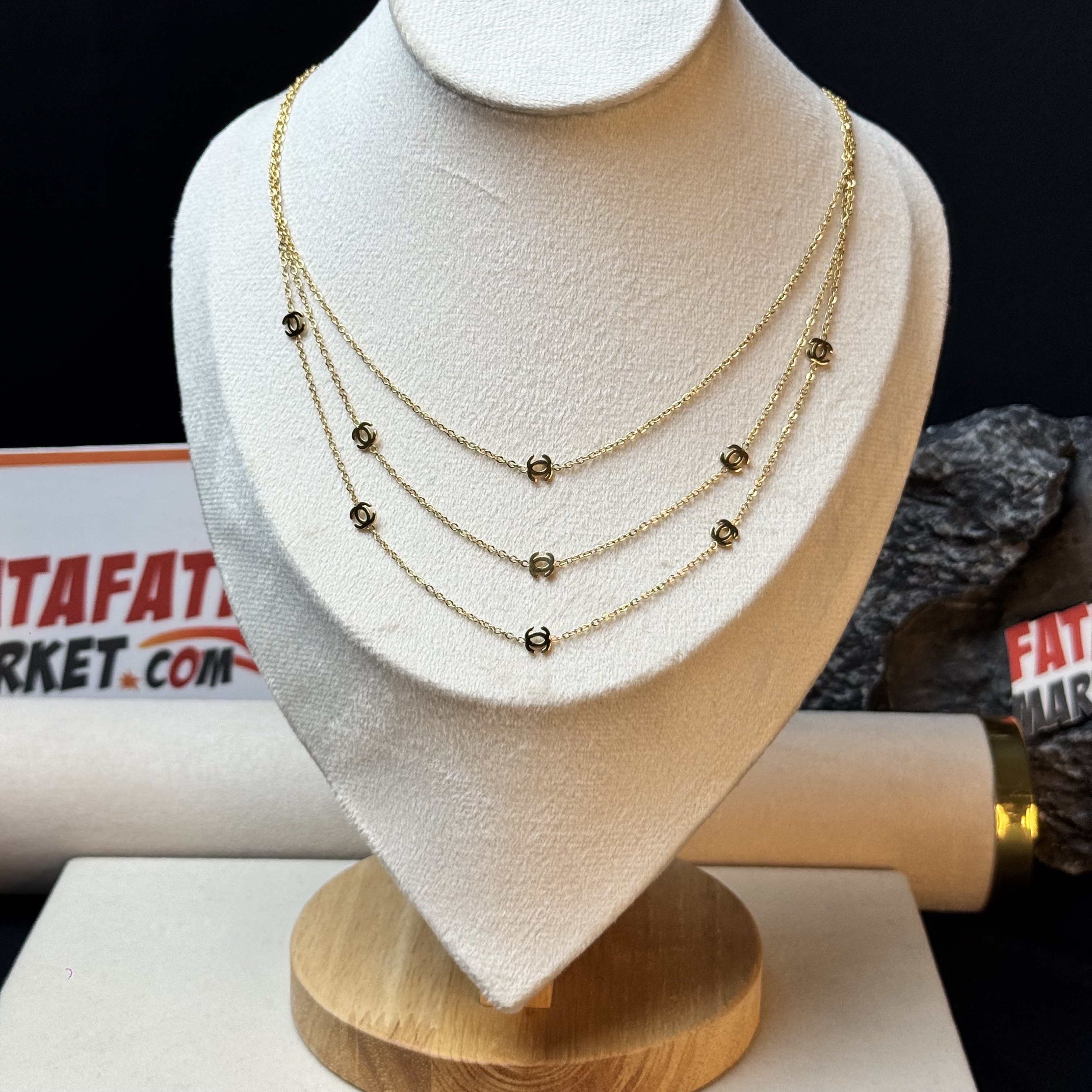 Chanel Chain Necklace Gold CC logo - 2 Years Color Guarantee thumbnail 2