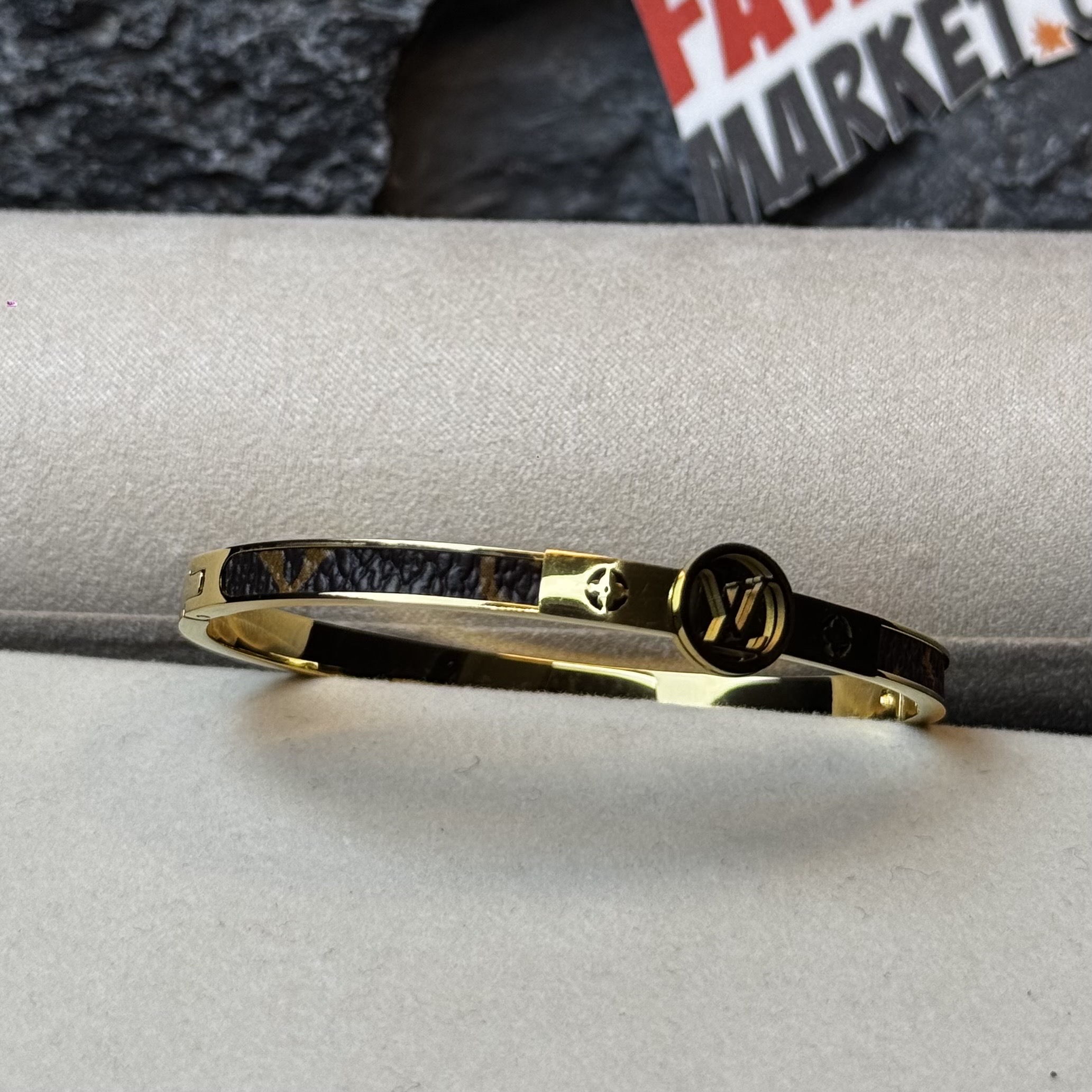 LV Nanogram Enamel Bracelet Gold & Leather mix - 2 years Color guarantee thumbnail 2