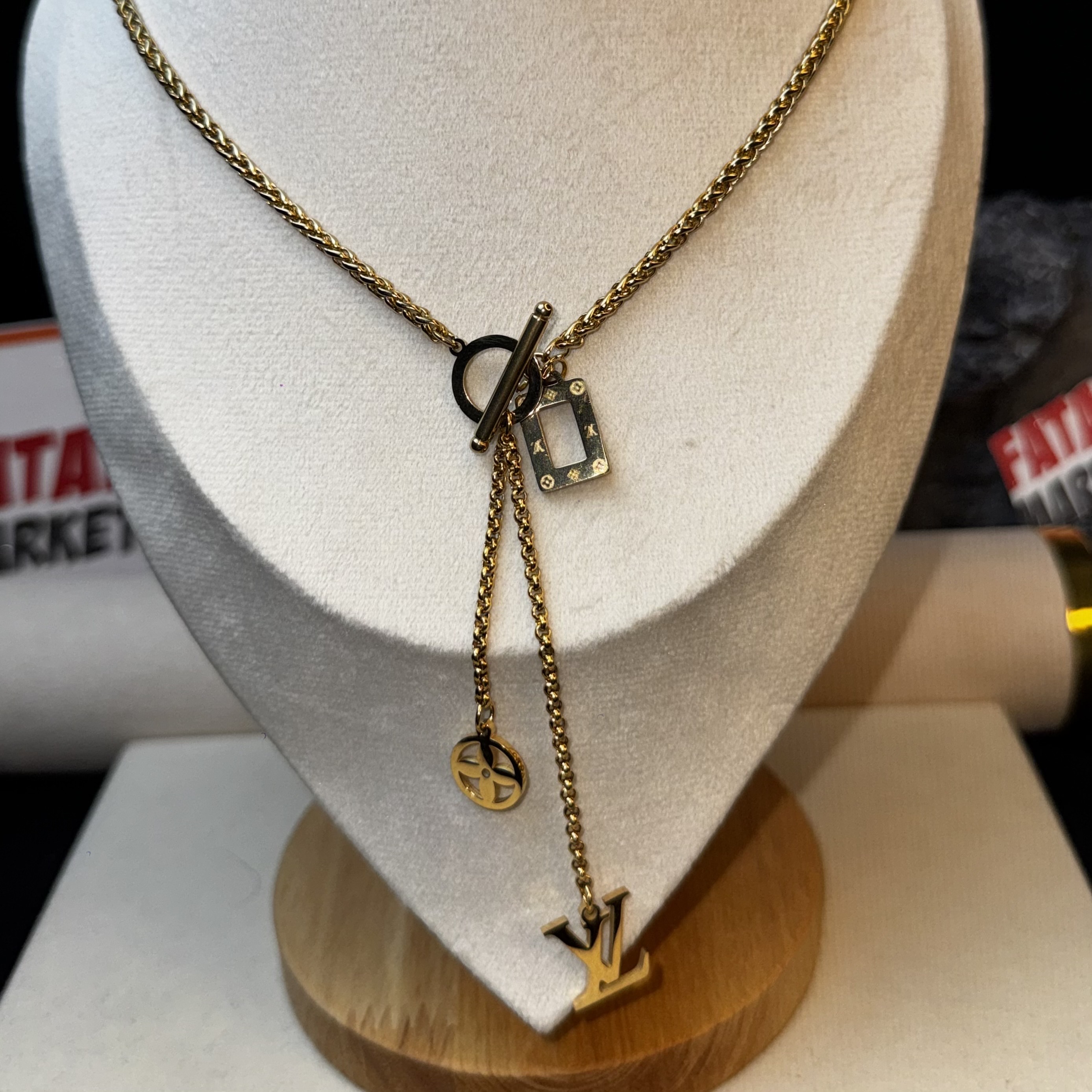 LV Nautical Pendant limited edition Gold - 2 Years Color guarantee thumbnail 4