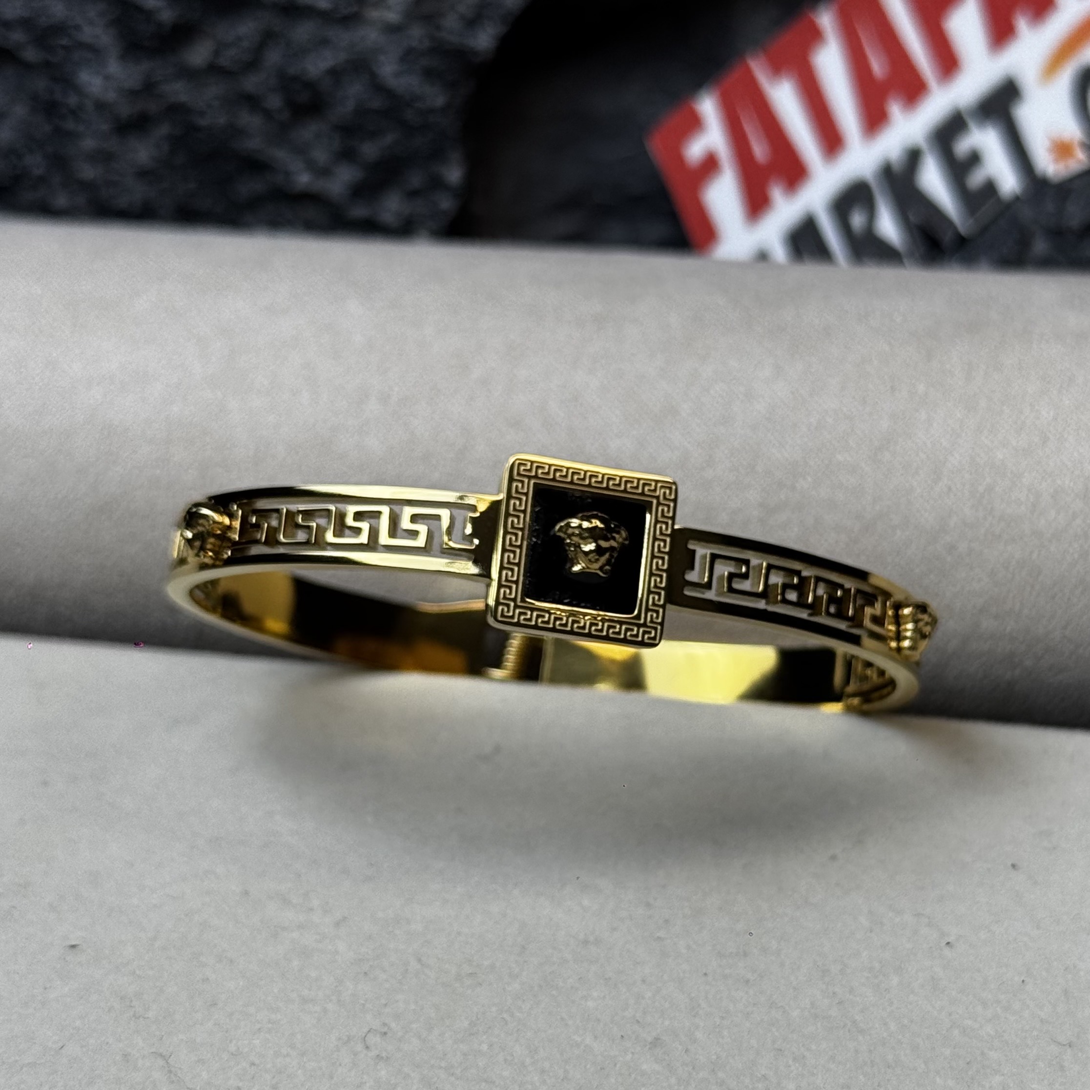Versace Greca Cuff Bracelet Gold - 2 Years Color Guarantee thumbnail 7