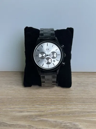 Daniel Wellington Iconic Chronograph Link Onyx S Black - White Dial_img_0