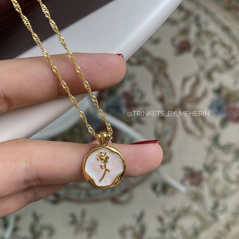 Vintage rose necklace