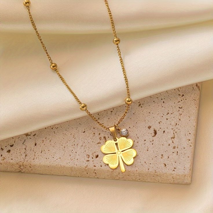 Four Leaf Neckpiece_img_0