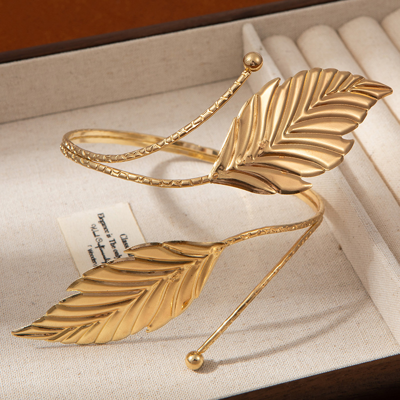 Leafy arm cuff_img_0