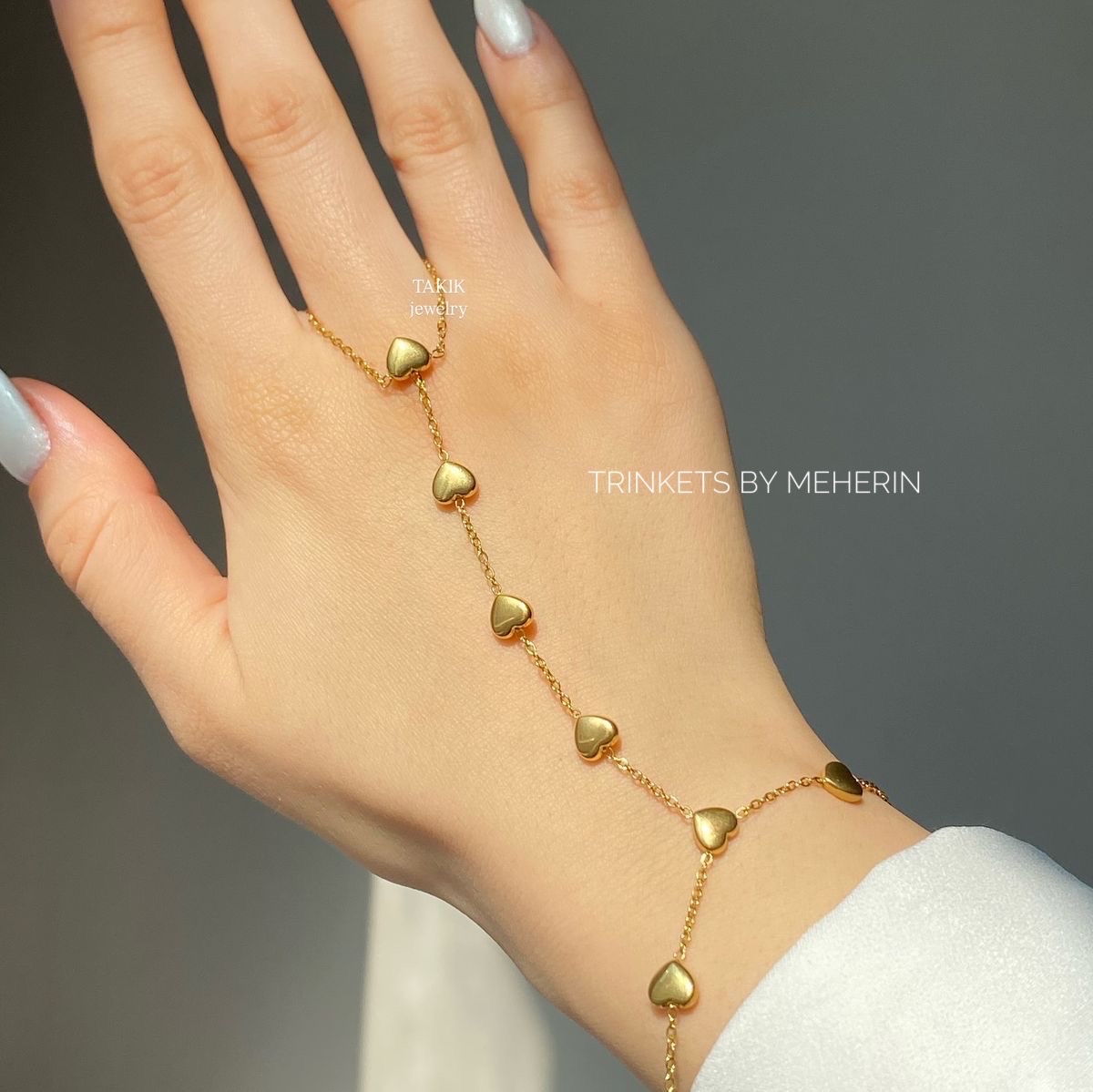Valentina Love Hand Chain_img_0